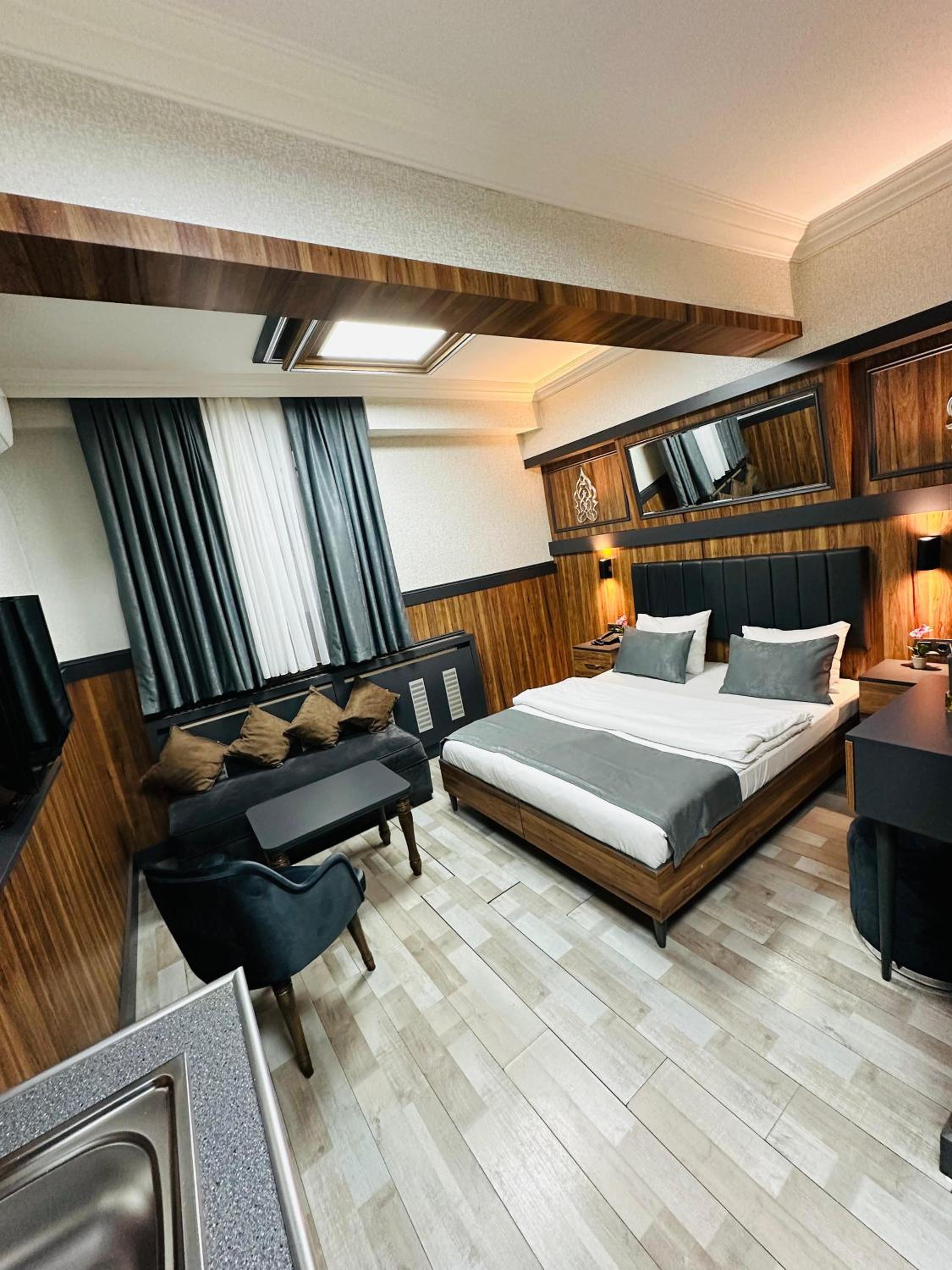 Economy Double Room Basement Floor photo 1
