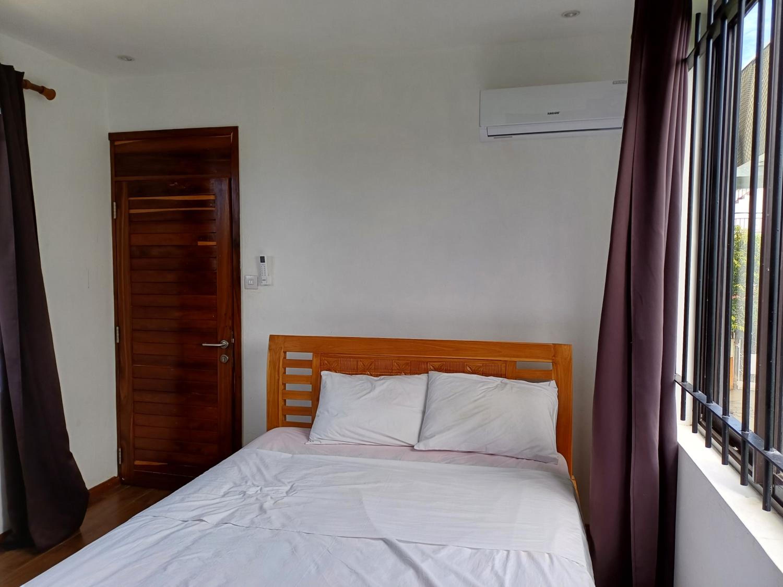 Three-Bedroom Villa photo 2