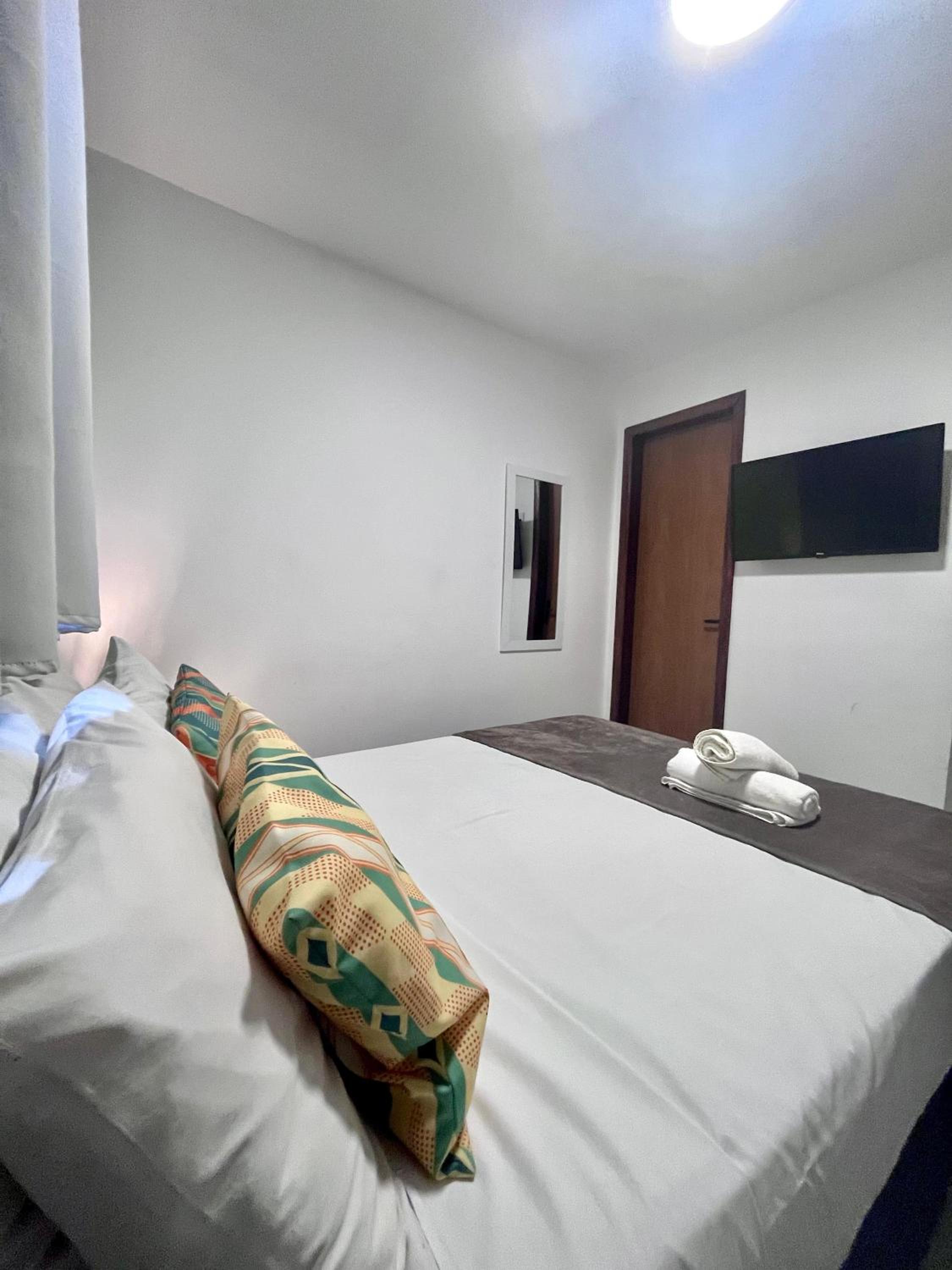 Budget Double Room - Photo 4