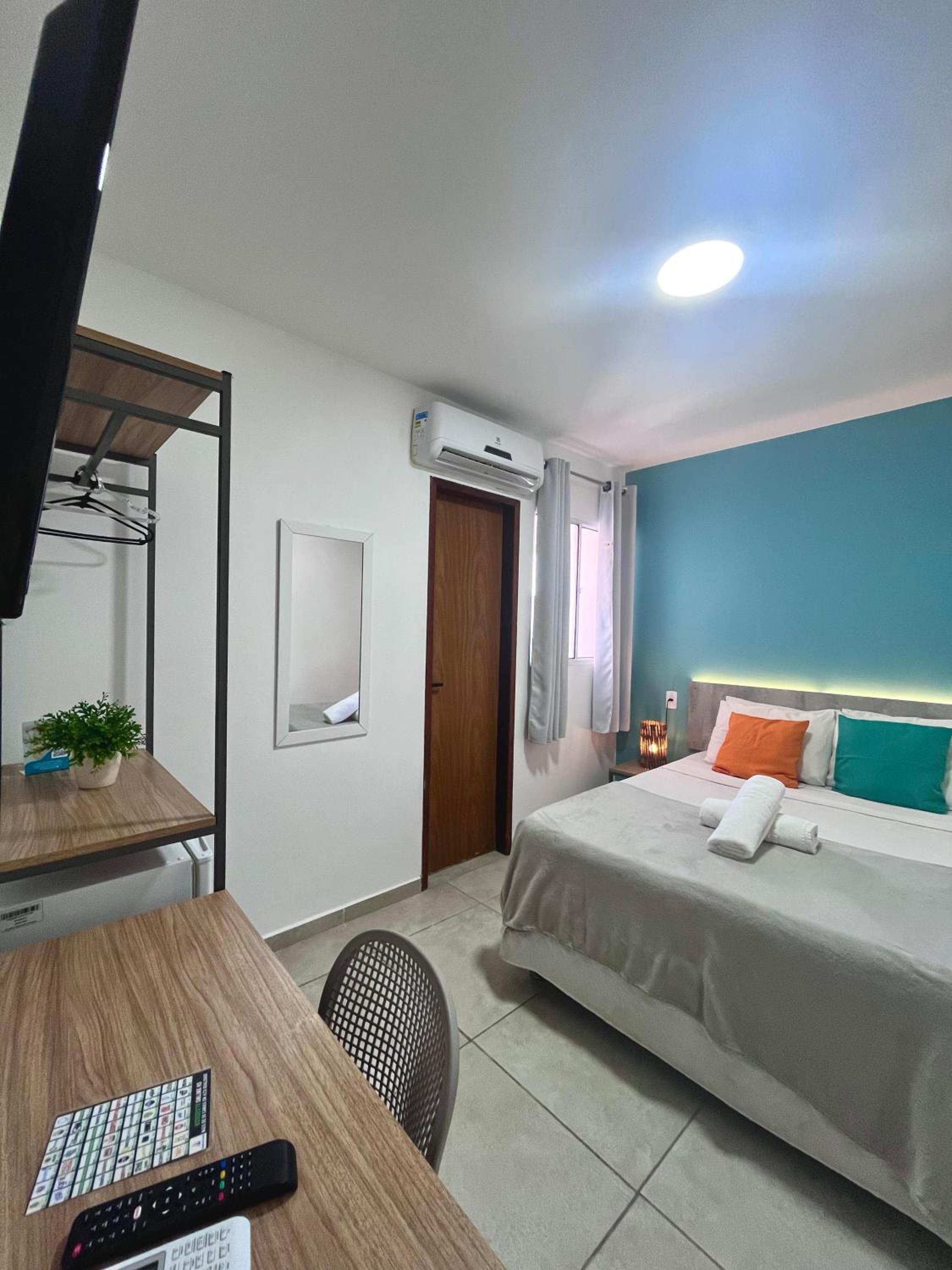 Double Room - Photo 16