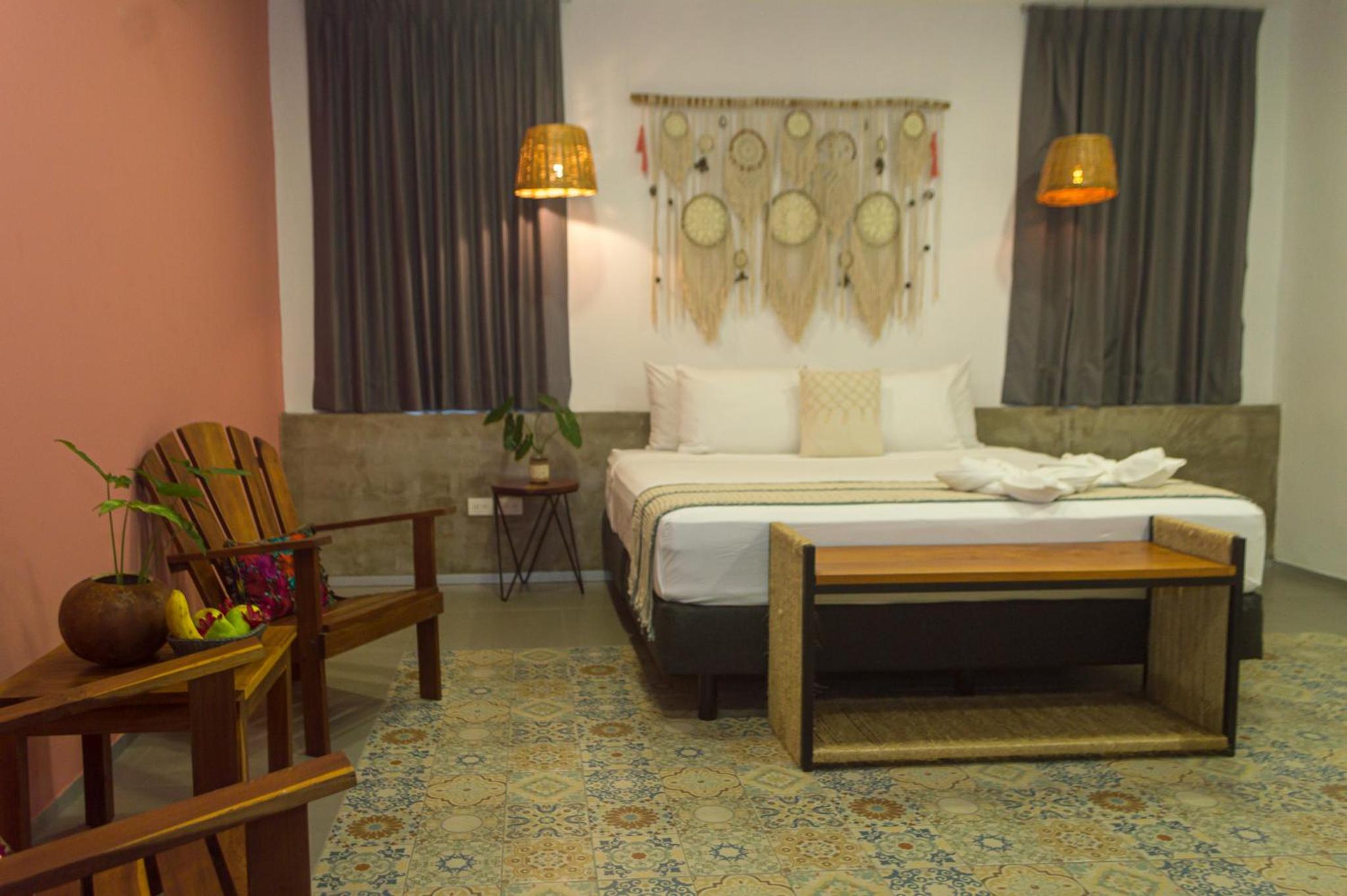 Deluxe Suite with Spa Bath