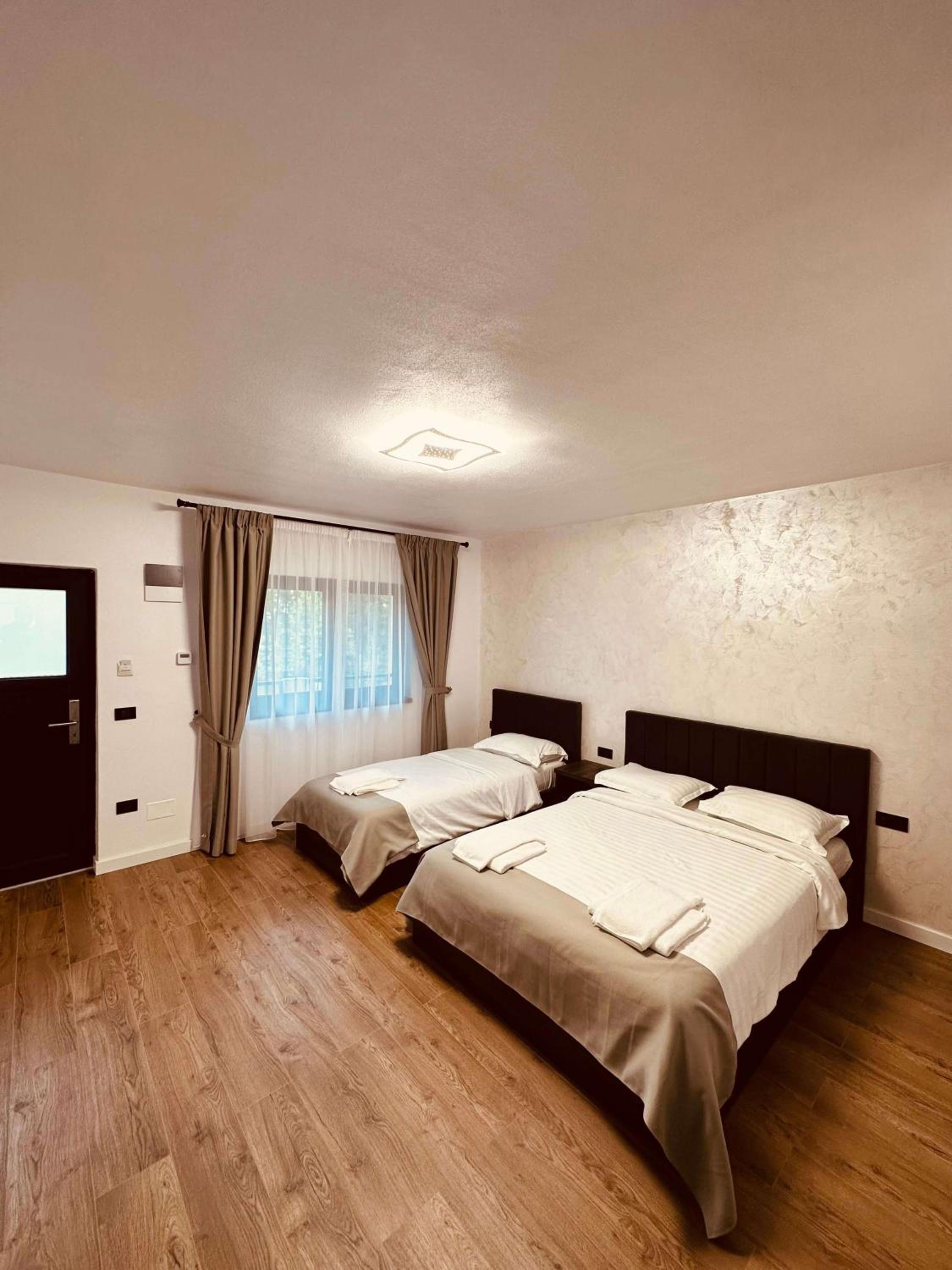 Deluxe Triple Room photo 3