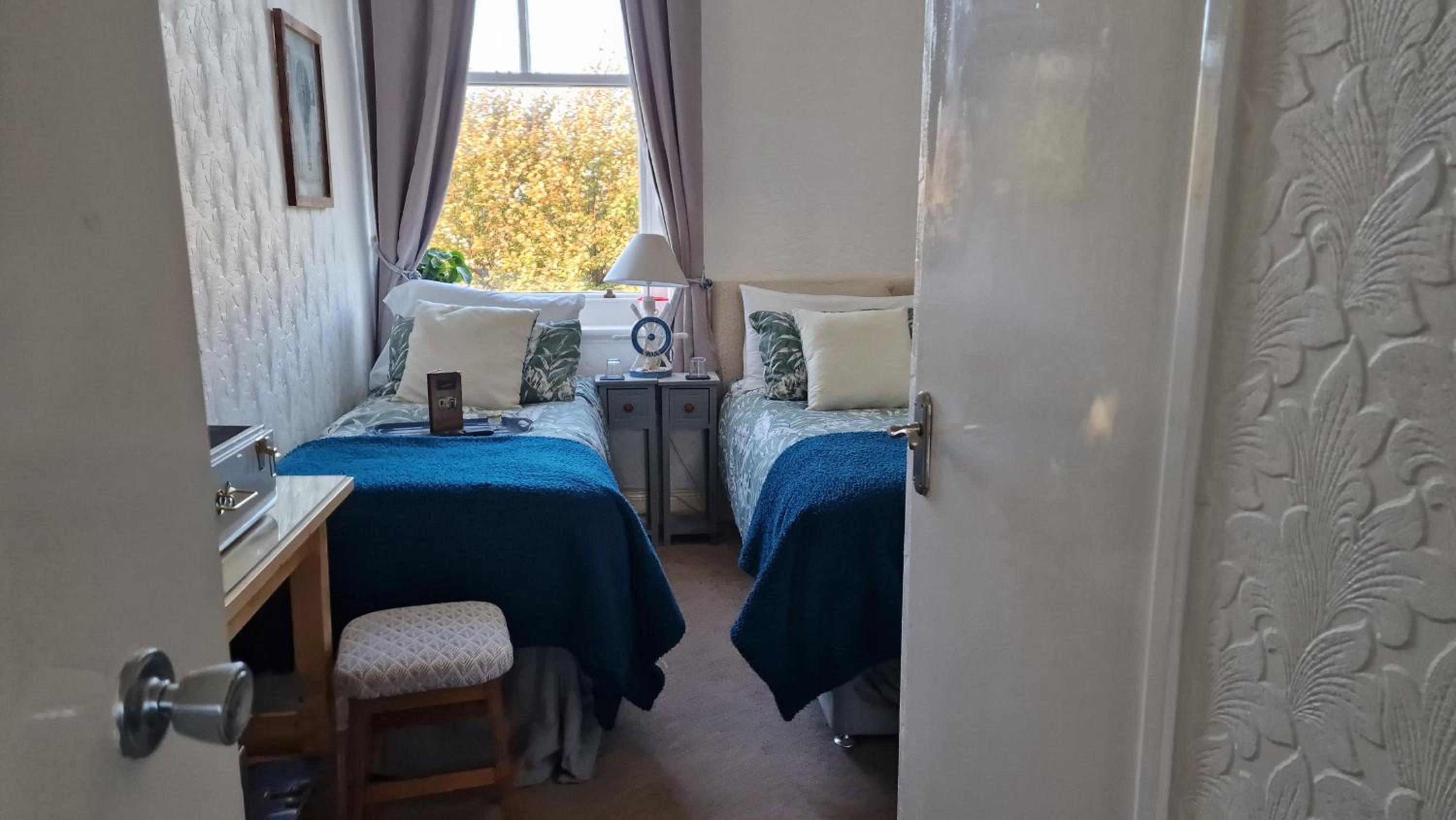 Standard Twin Room photo 2