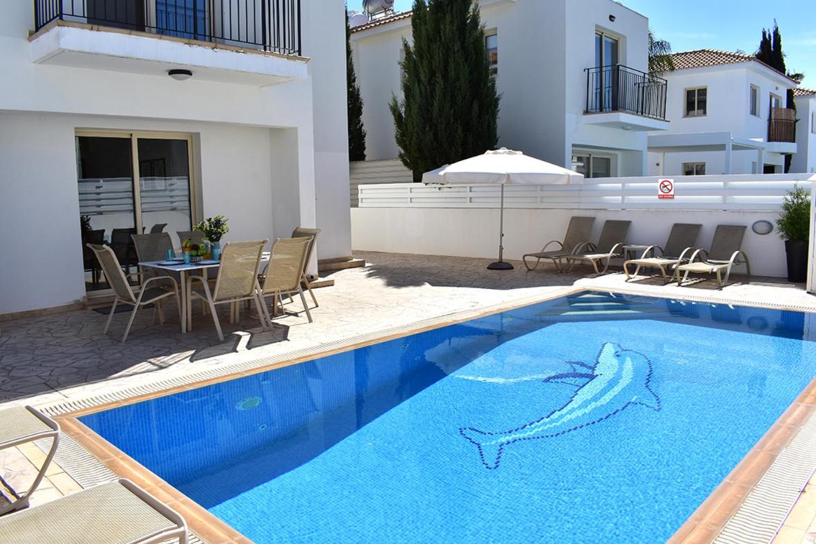 Villa with Private Pool photo 2