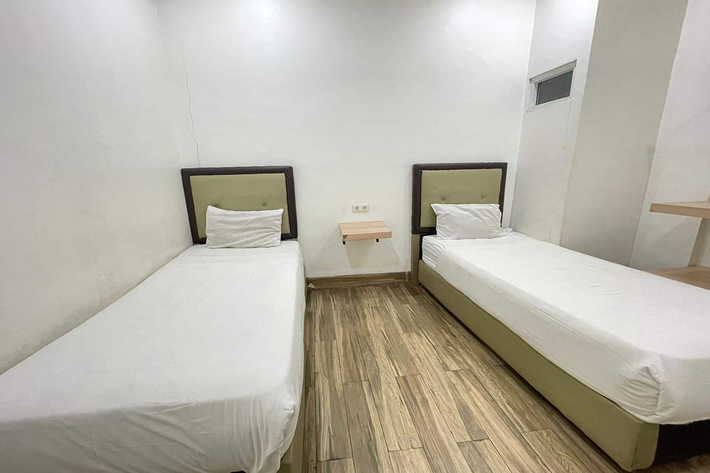 Deluxe Twin Room - Photo 3