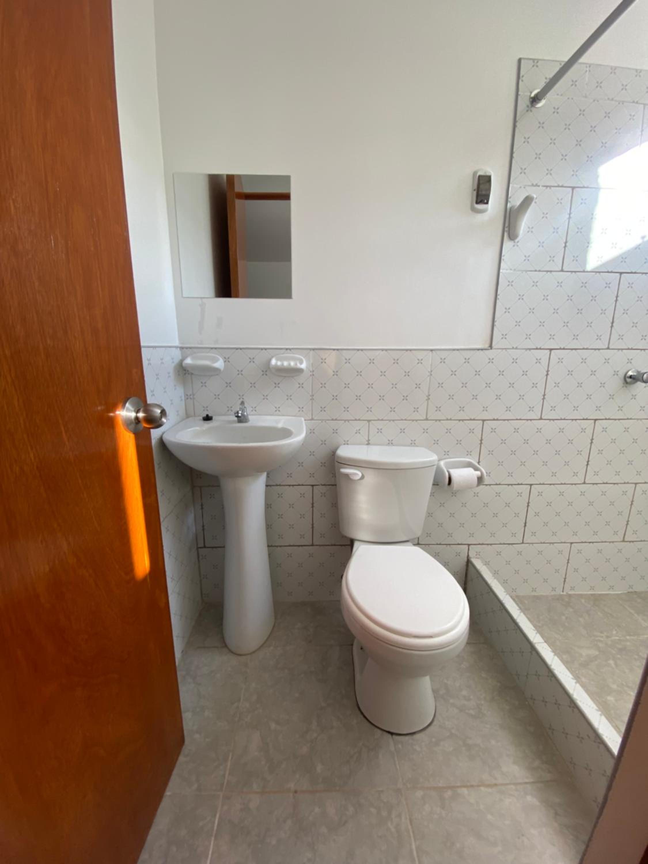 Double Room with Private Bathroom photo 3