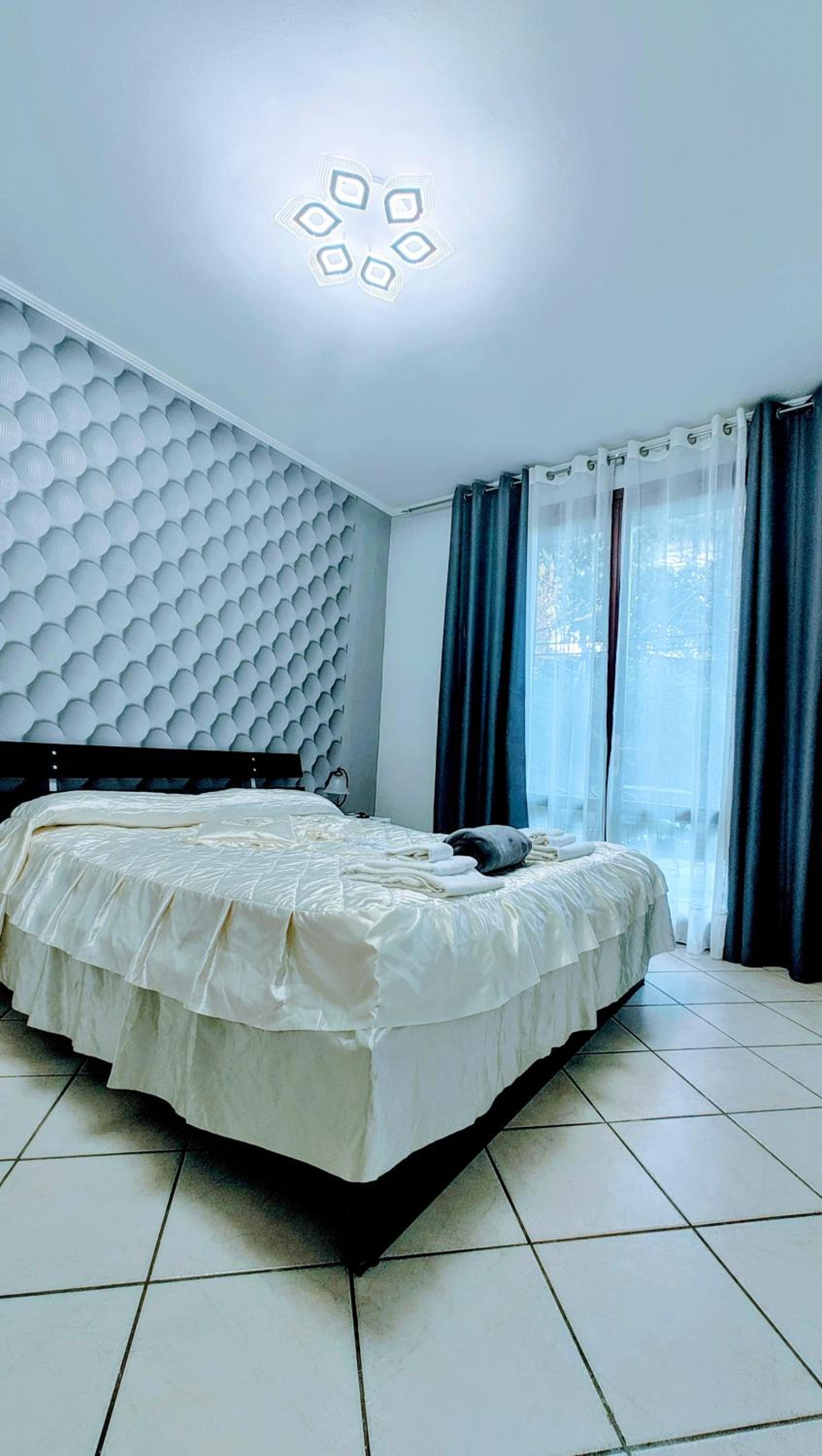 King Room with Garden View