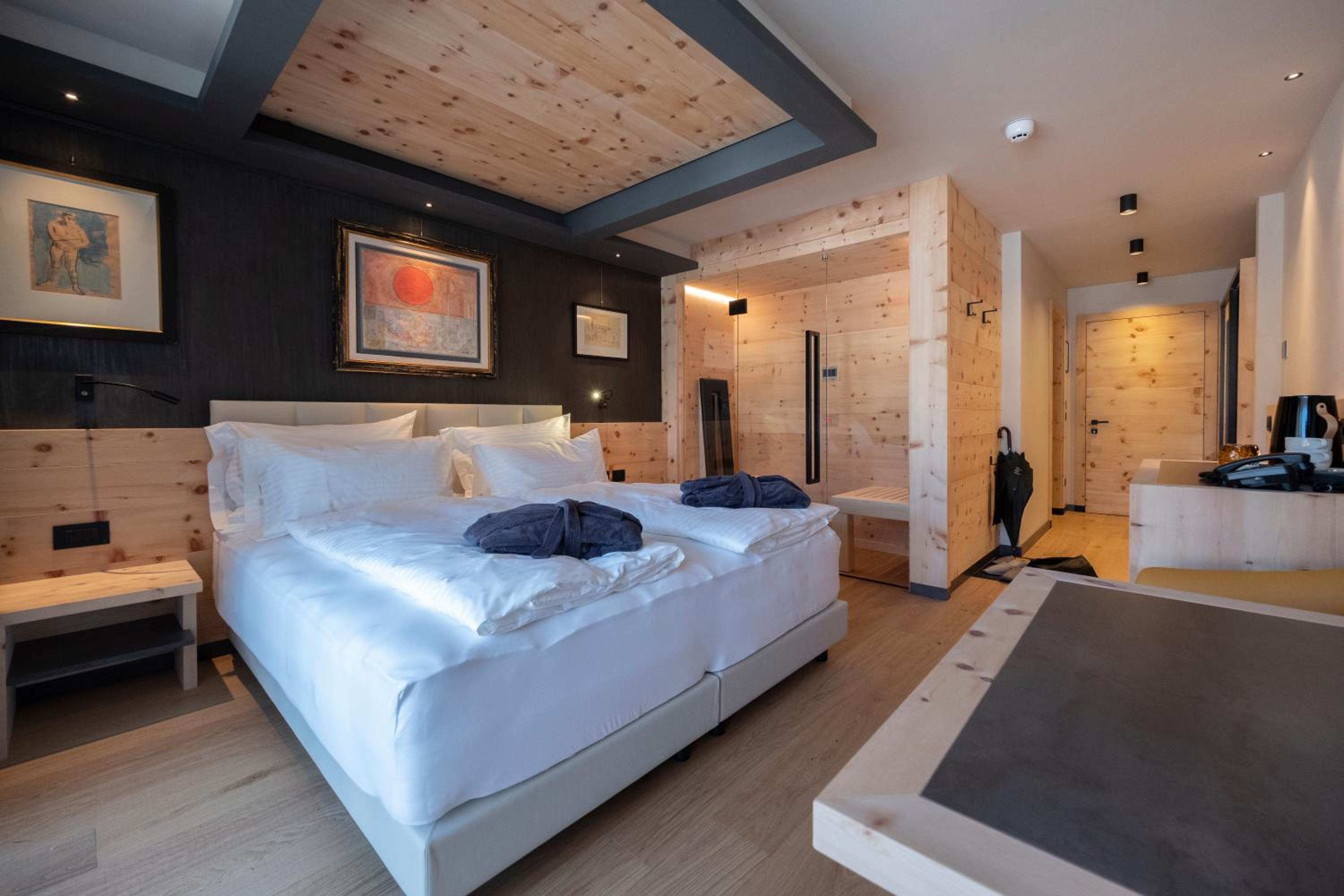 Junior Suite with Sauna
