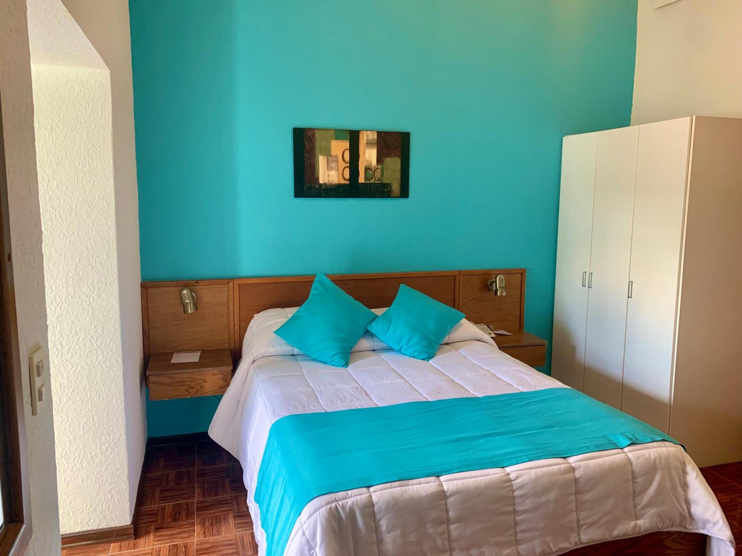 Standard Double Room photo 3