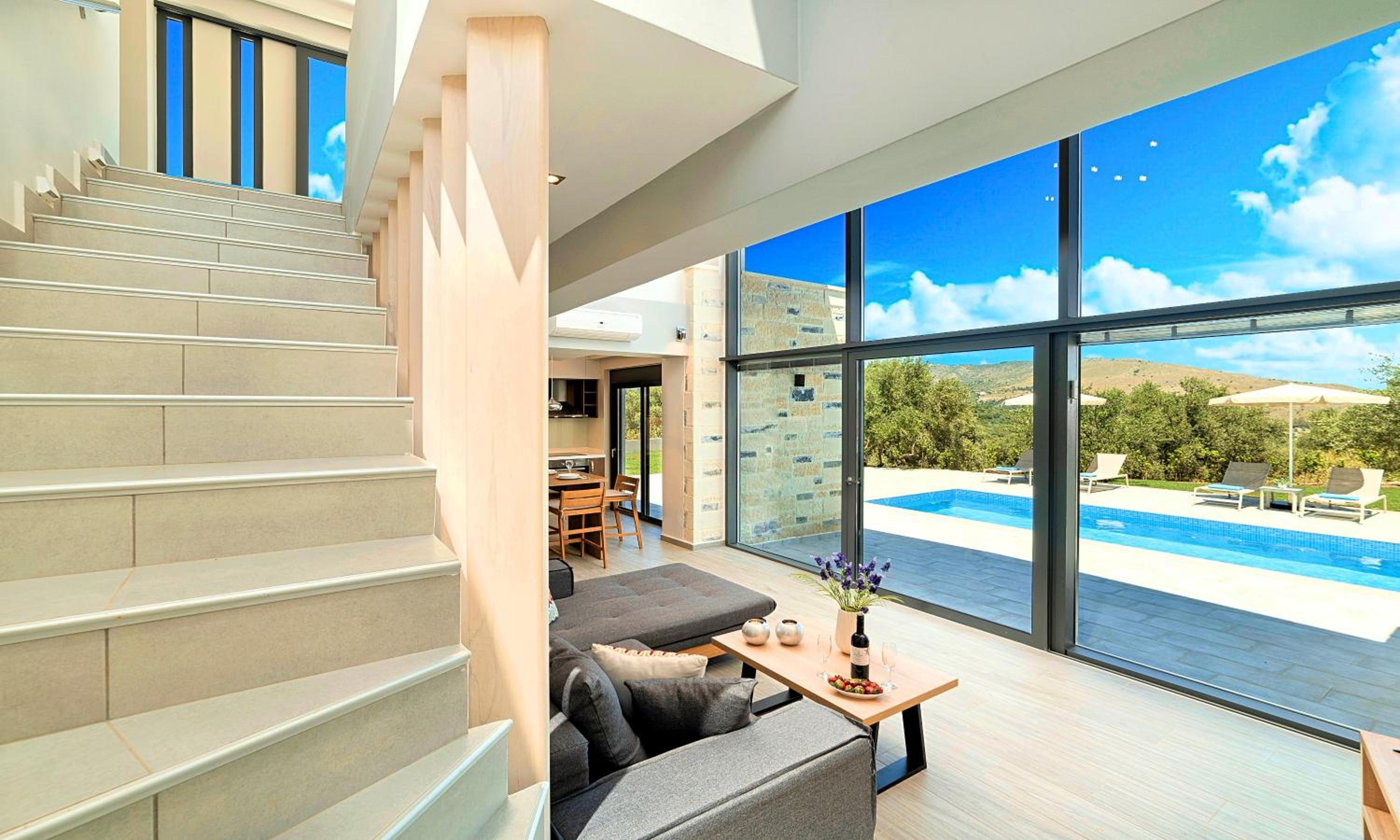 Villa photo 3