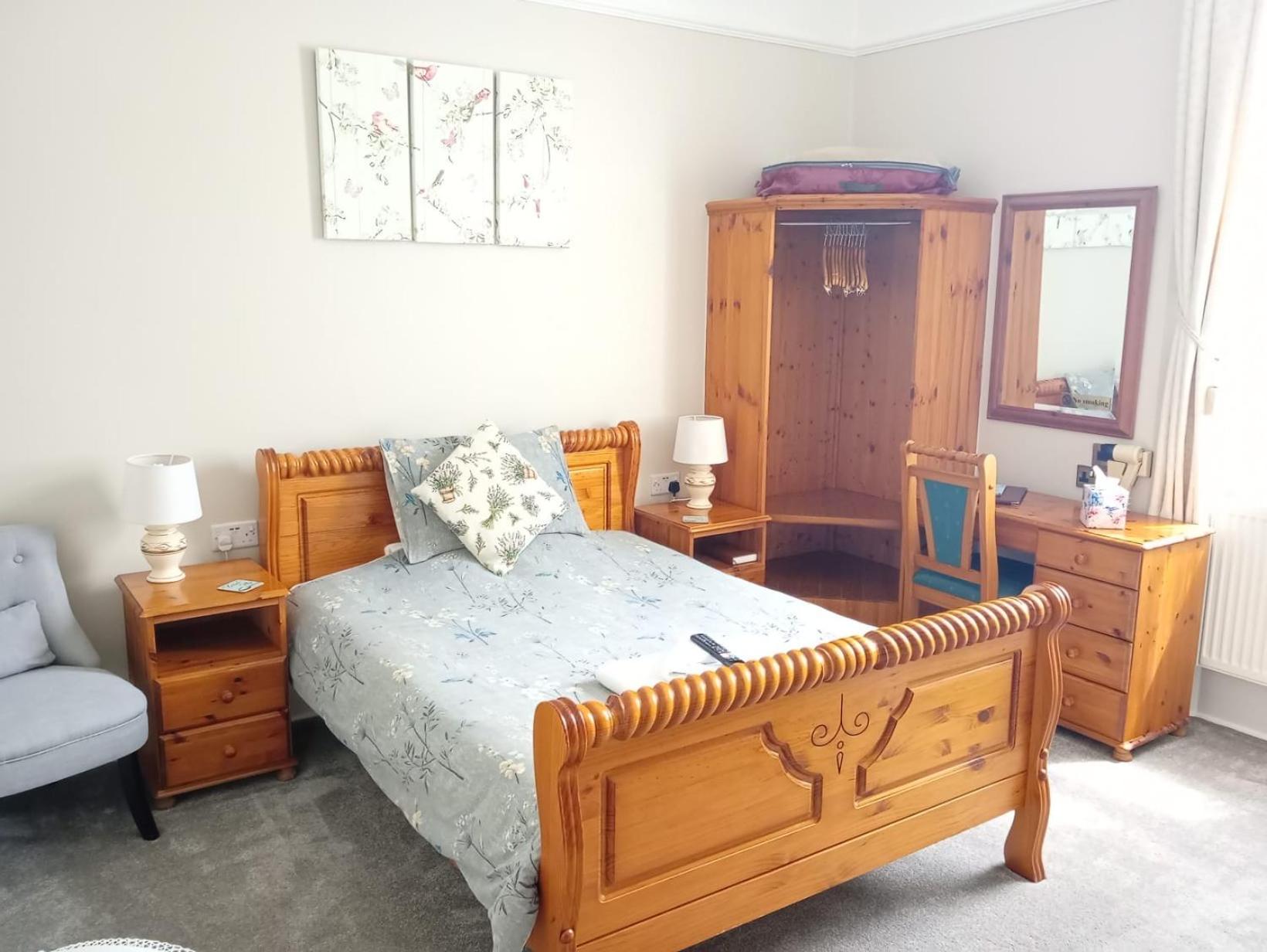 Standard Single Room with Shower