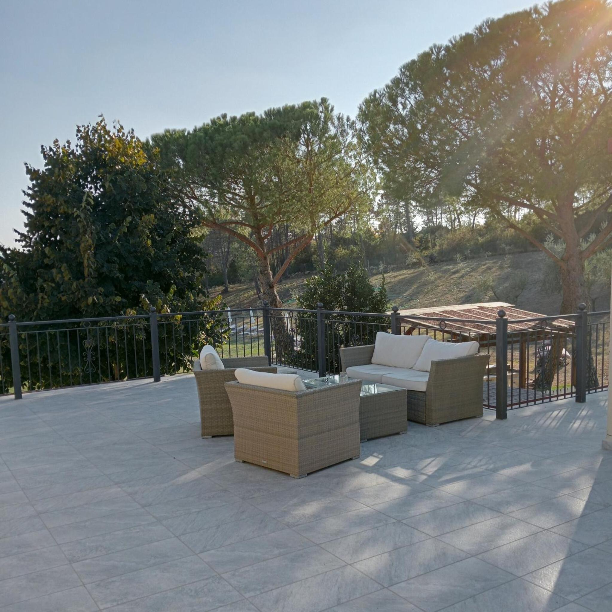 Family Room with Terrace photo 2