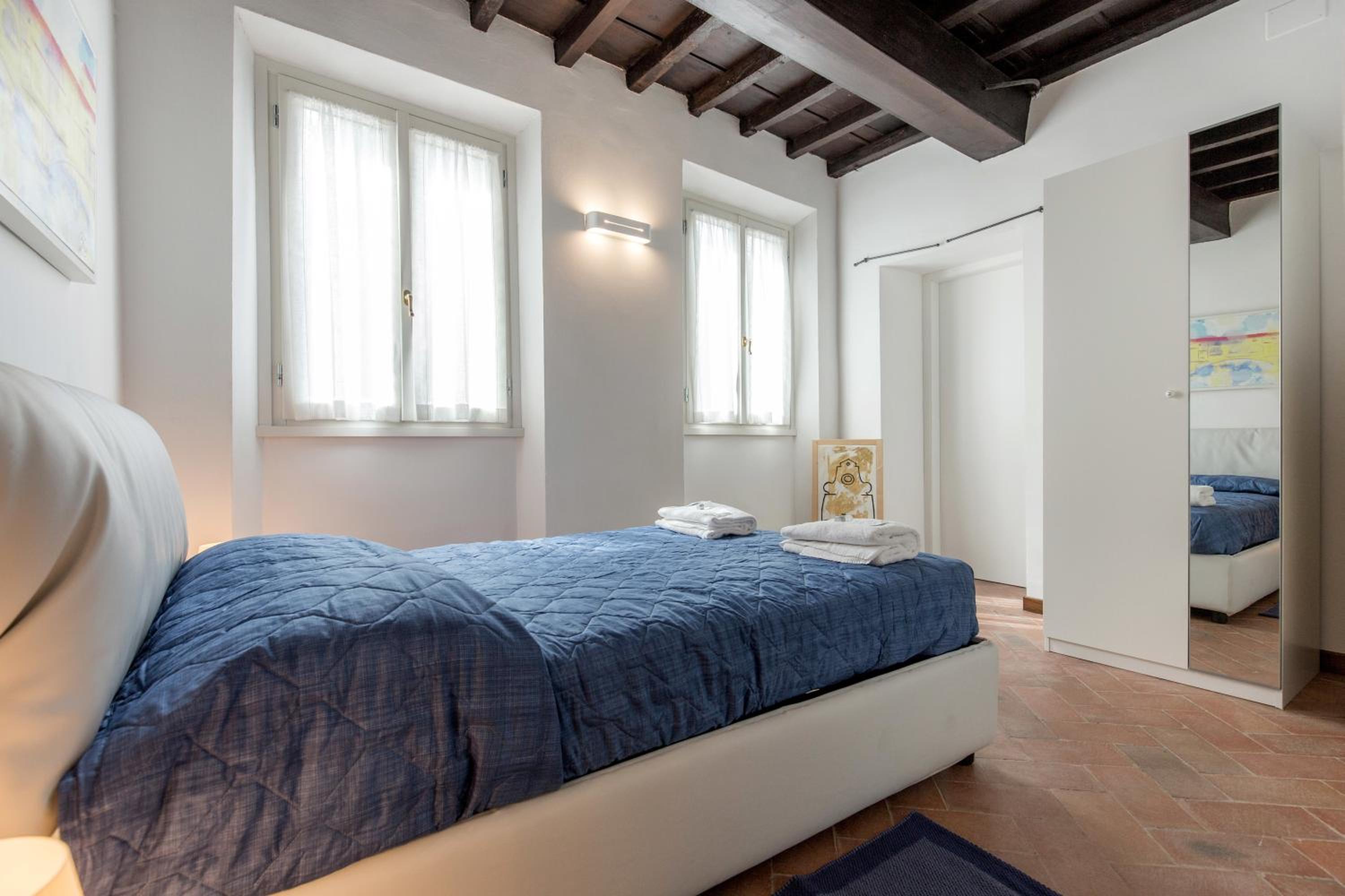 Basic Double Room photo 3