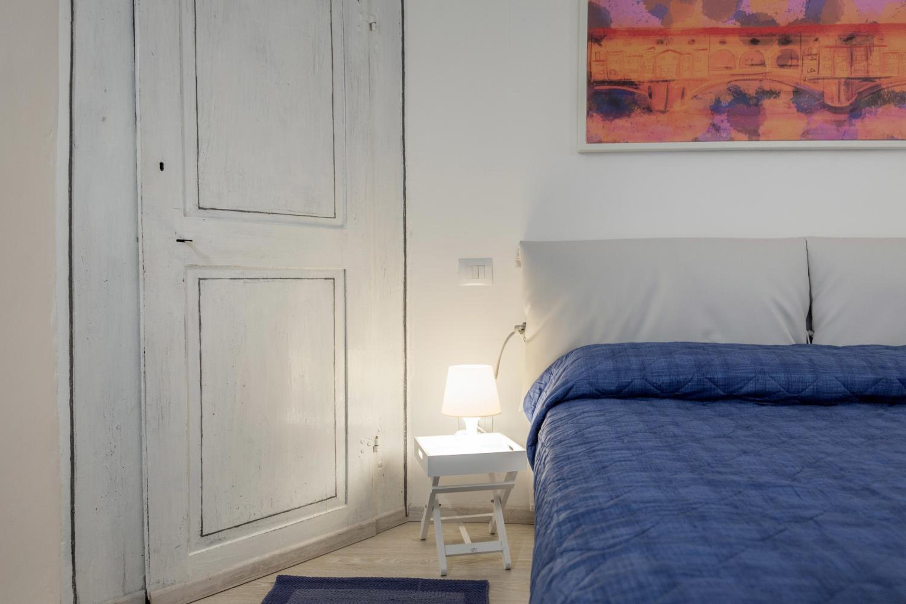 Double Room with Private External Bathroom photo 2