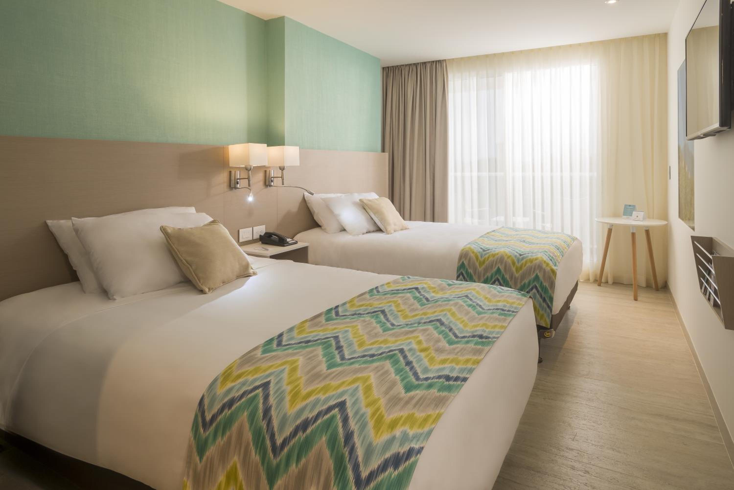 Superior Twin Room photo 2