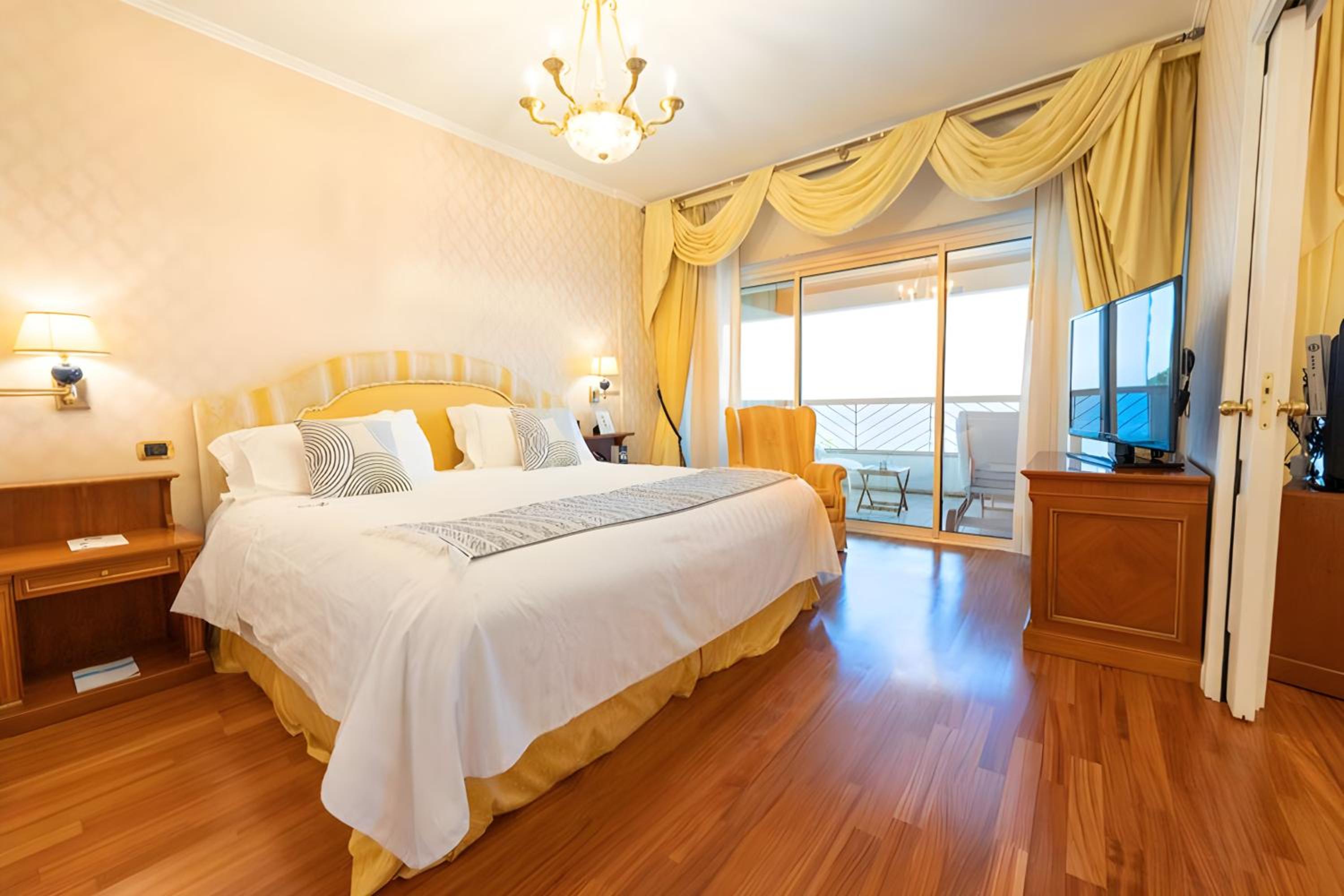 Royal Suite With Sea View