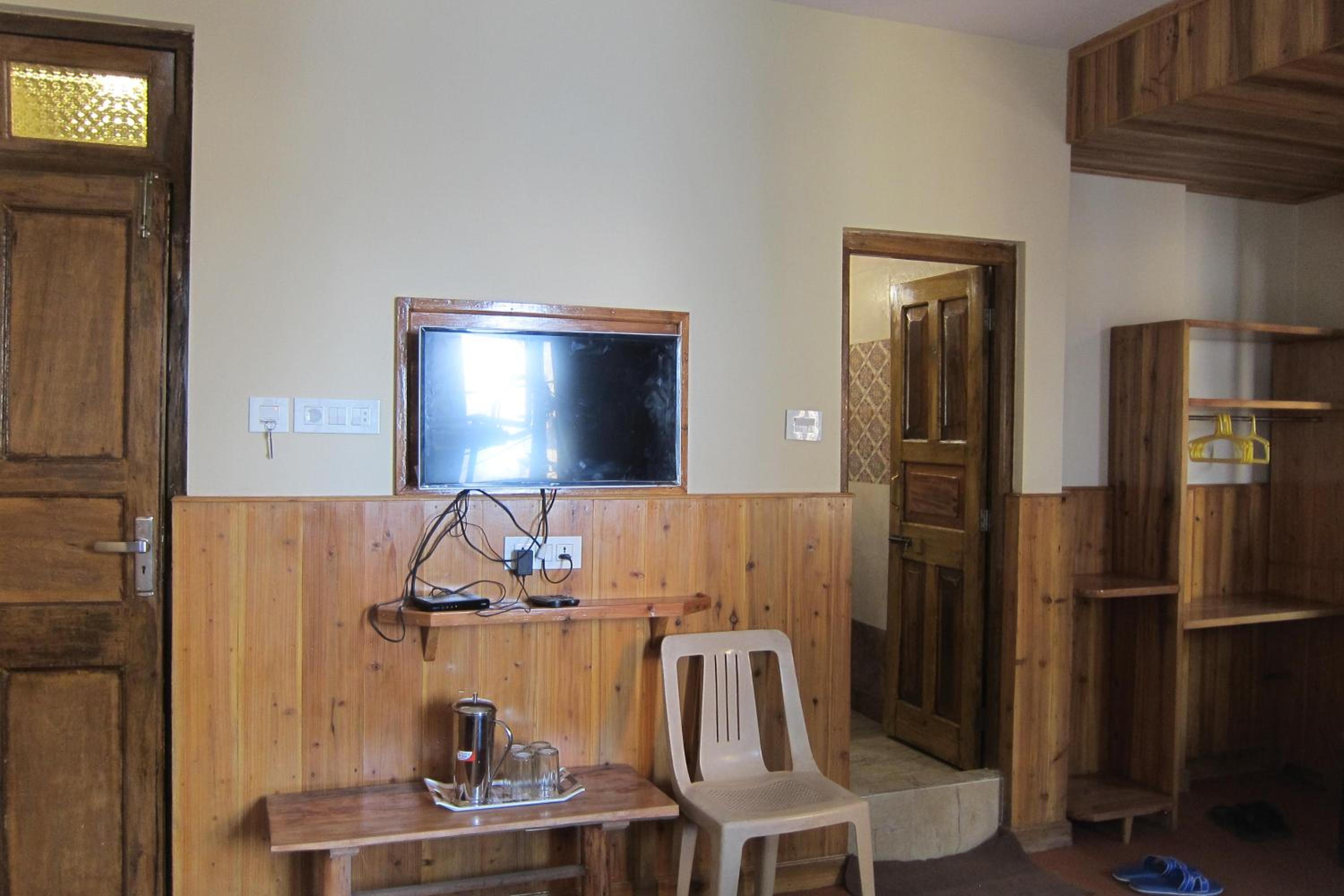 Deluxe Family Room - Photo 11