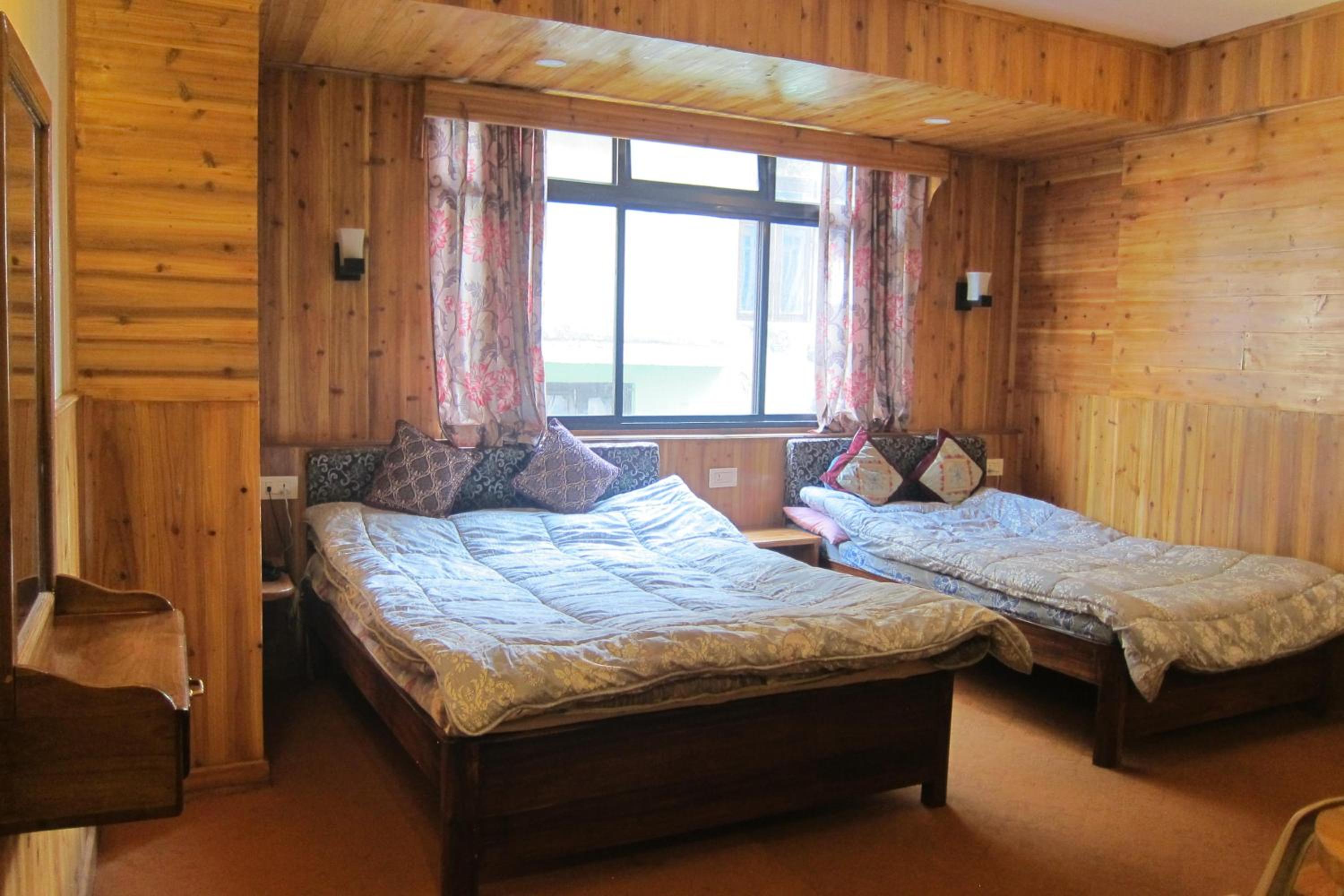 Deluxe Family Room - Photo 4