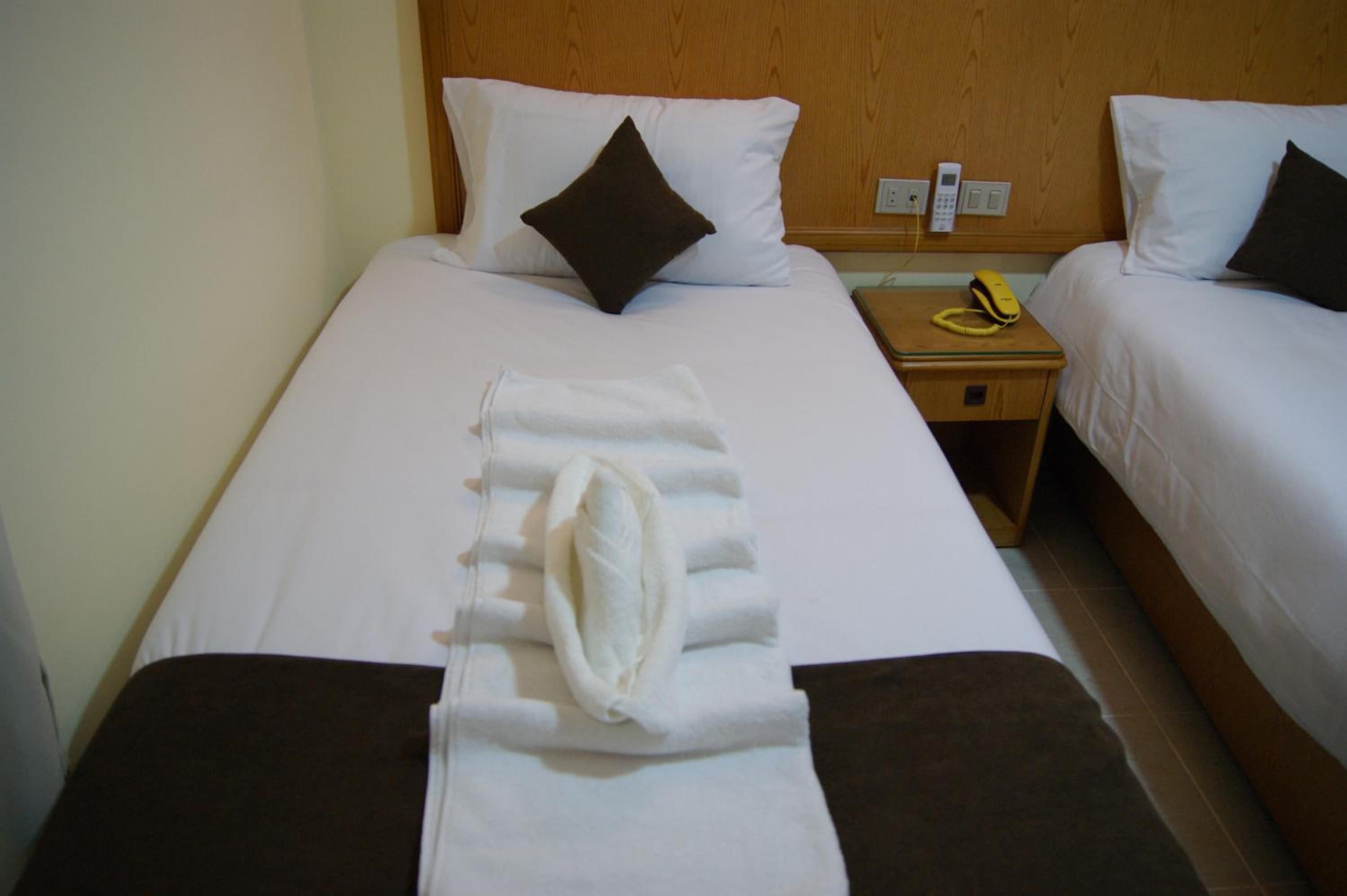 Economy Double Room - Photo 13