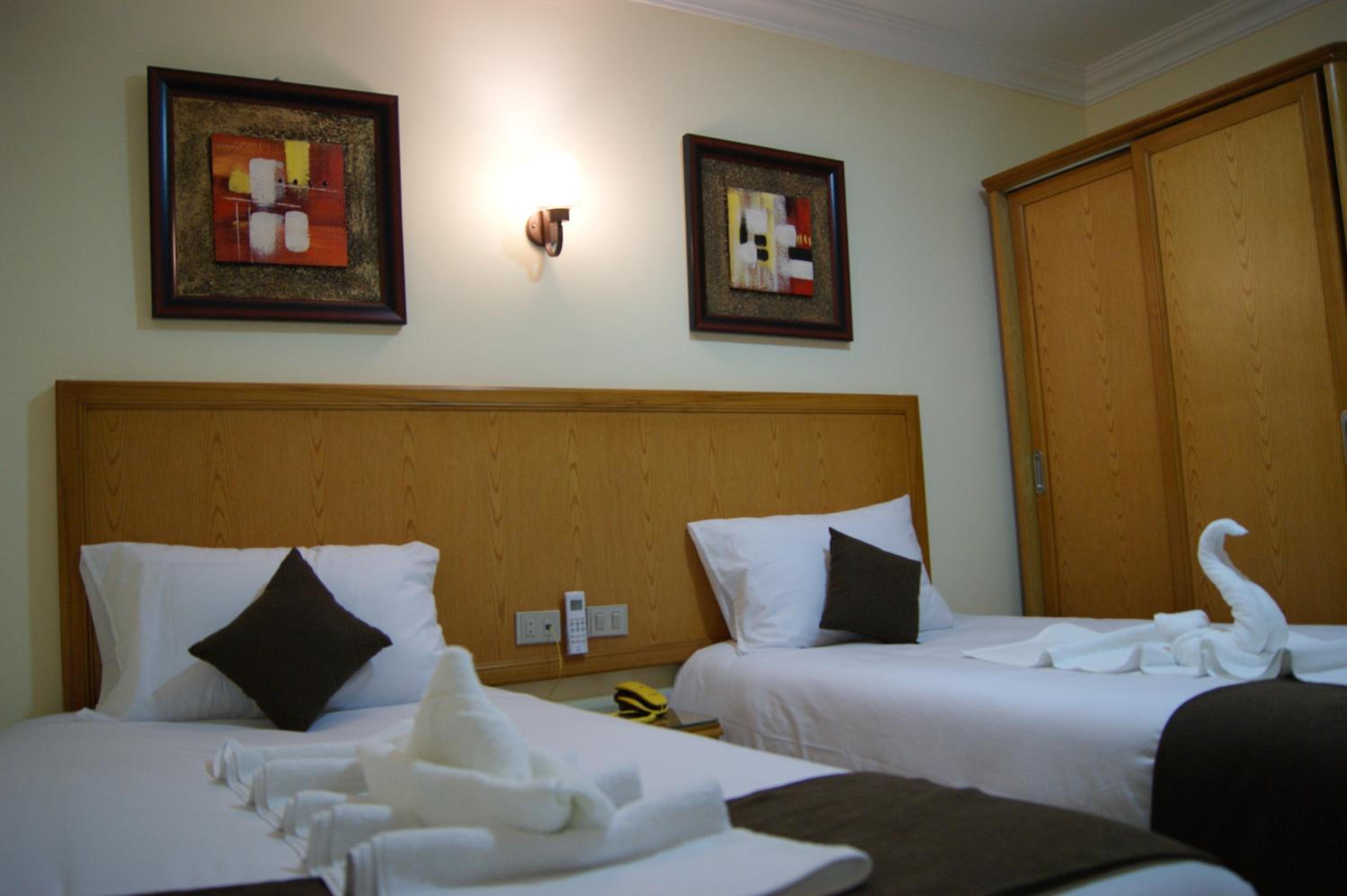 Economy Double Room - Photo 14