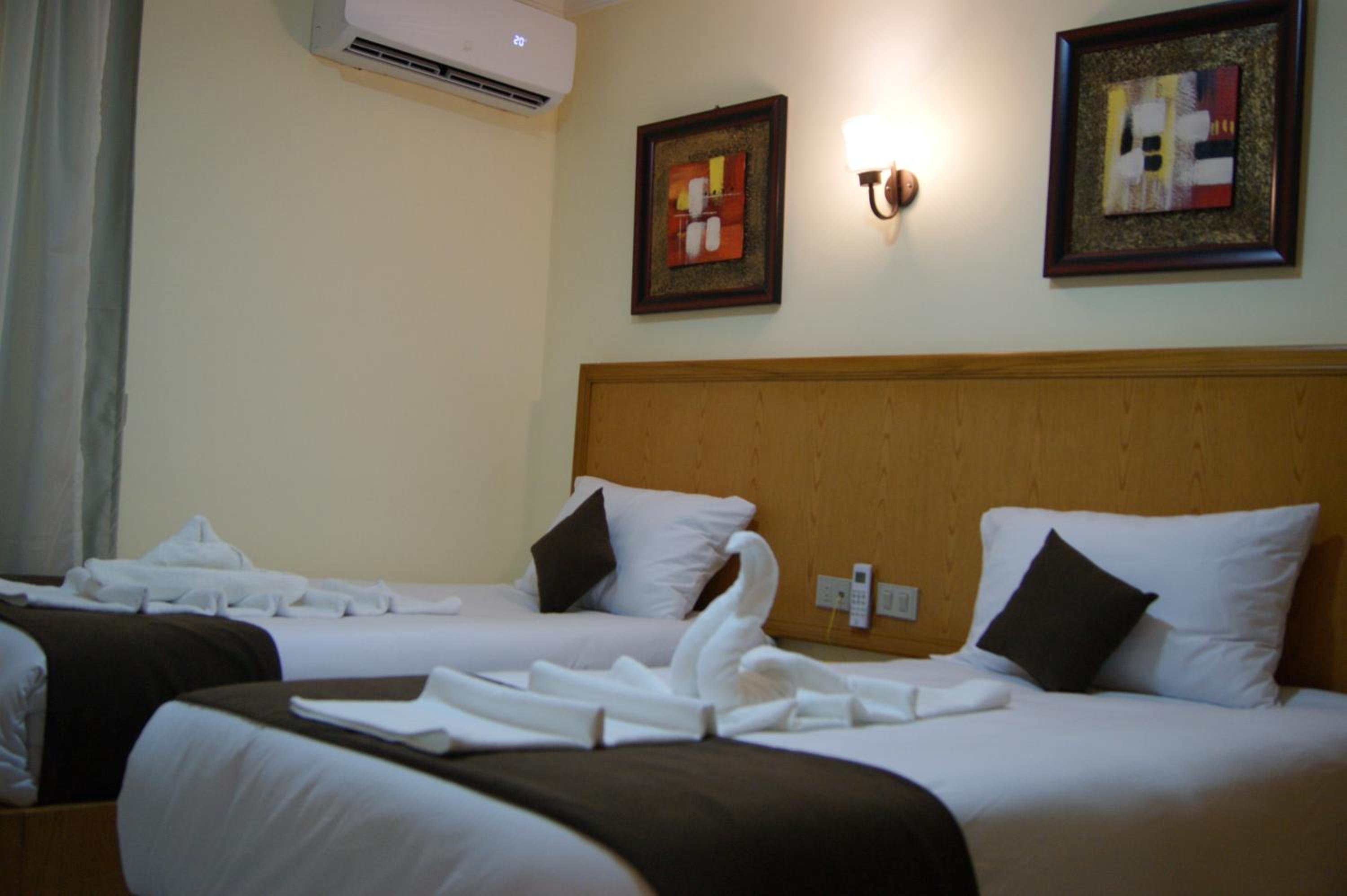 Economy Double Room - Photo 15