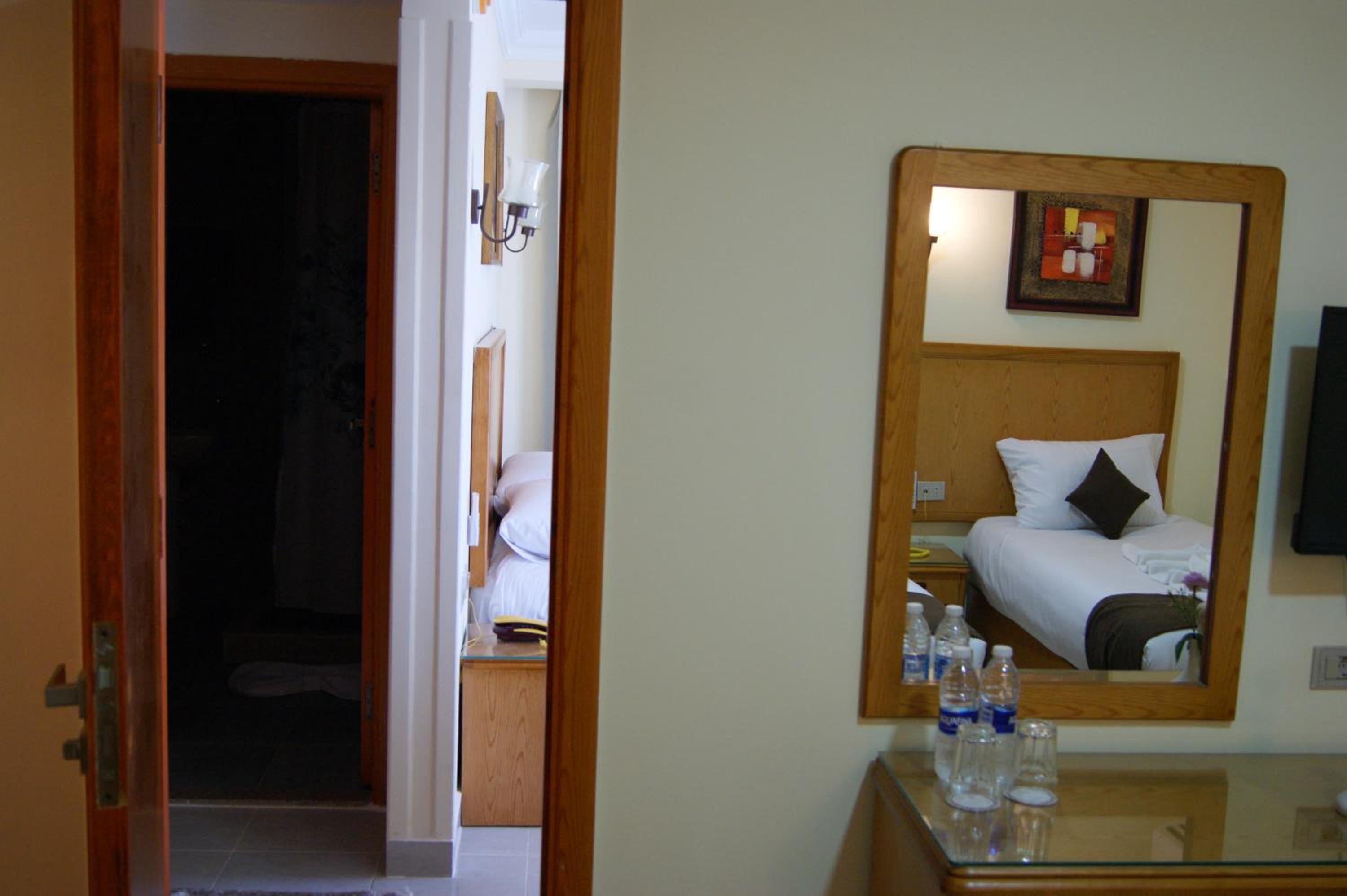 Economy Double Room - Photo 2