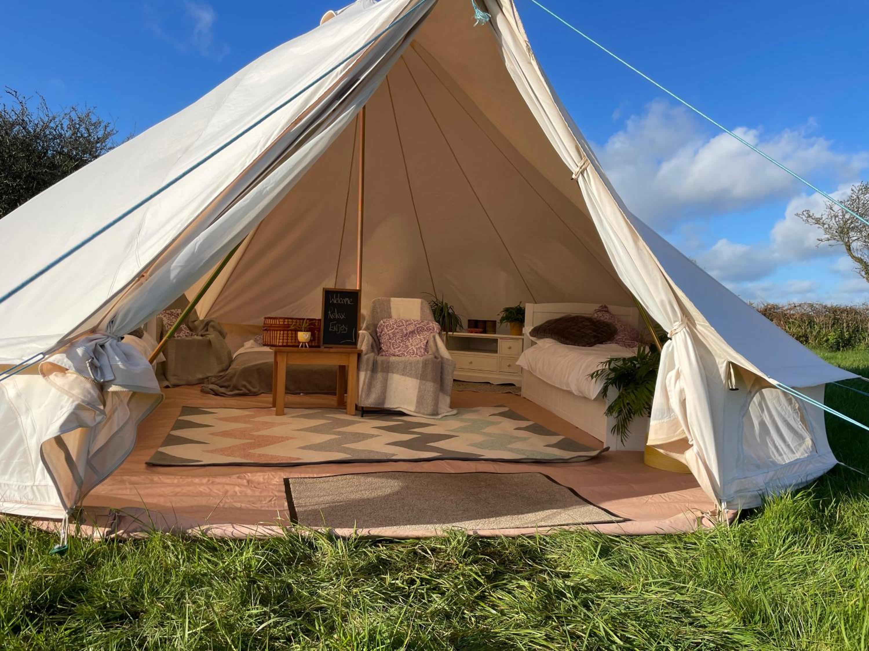 Bessie, Fully Furnished Tent photo 1