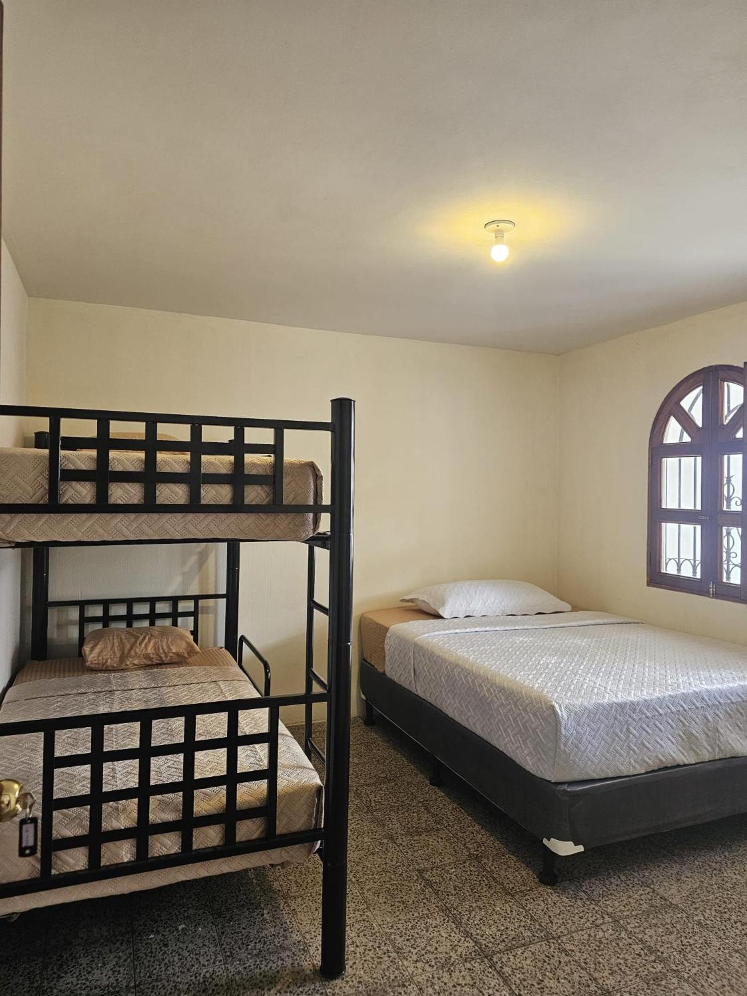 Quadruple Room with Private External Bathroom photo 1
