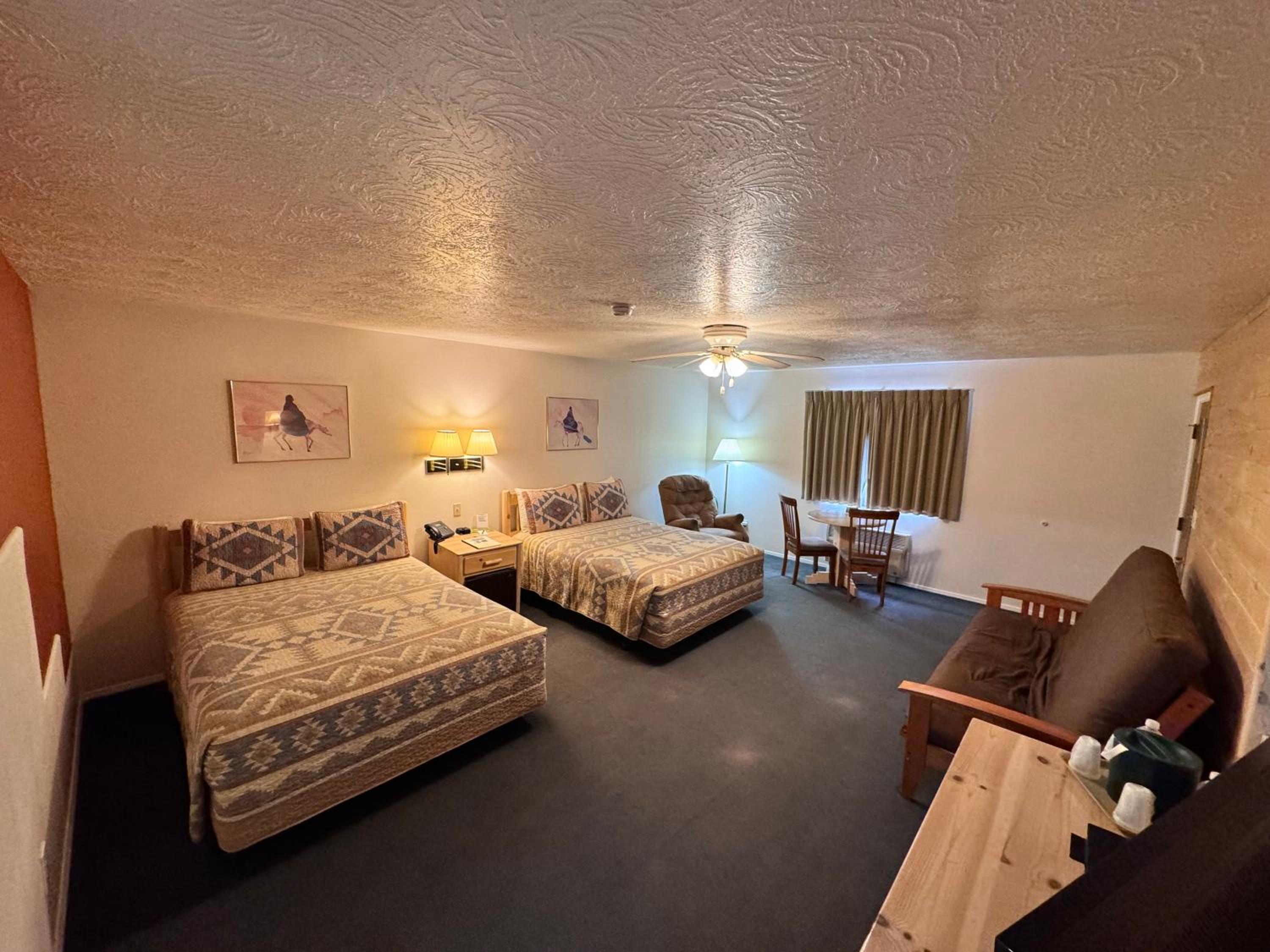 Queen Room - Disability Access photo 3