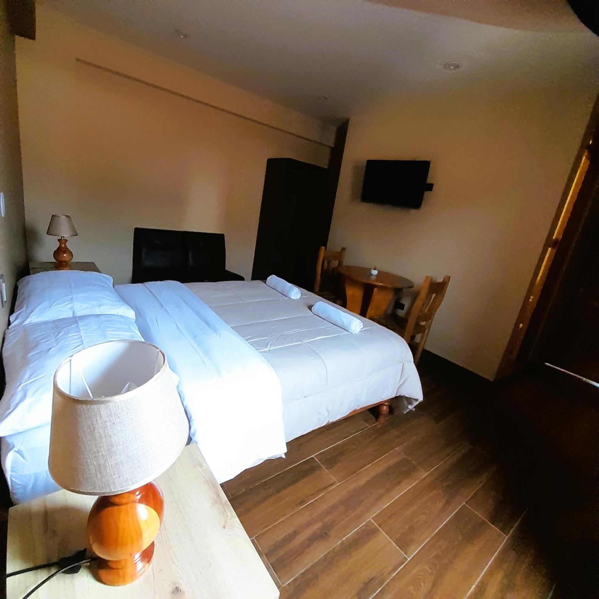 Double Room with Private Bathroom photo 2