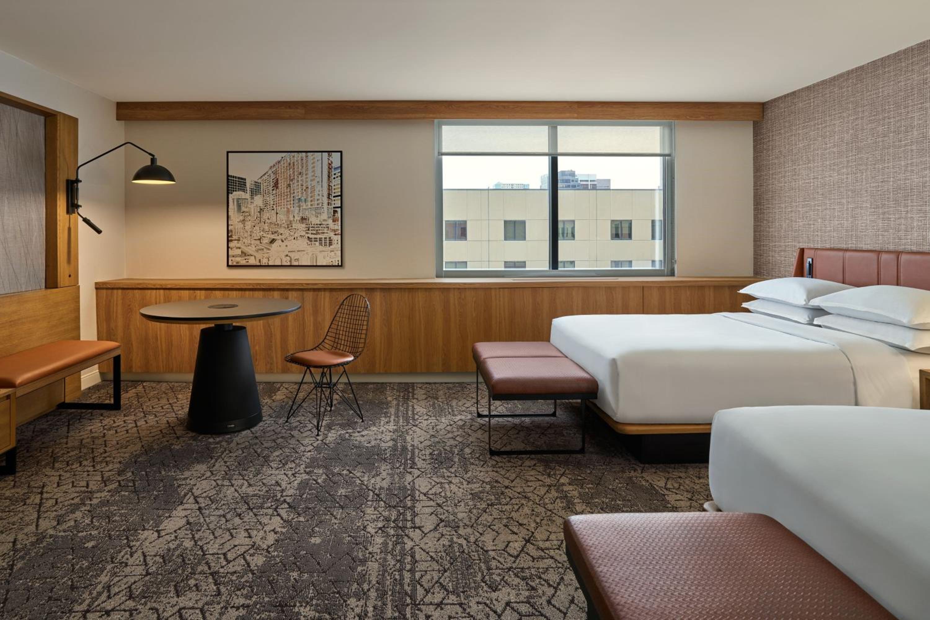 Large Queen Room with Two Queen Beds photo 2