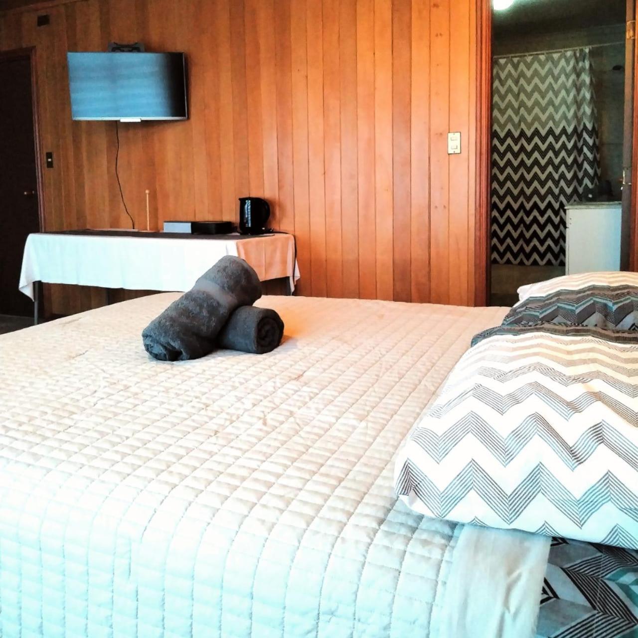 Double Room with Private Bathroom photo 2