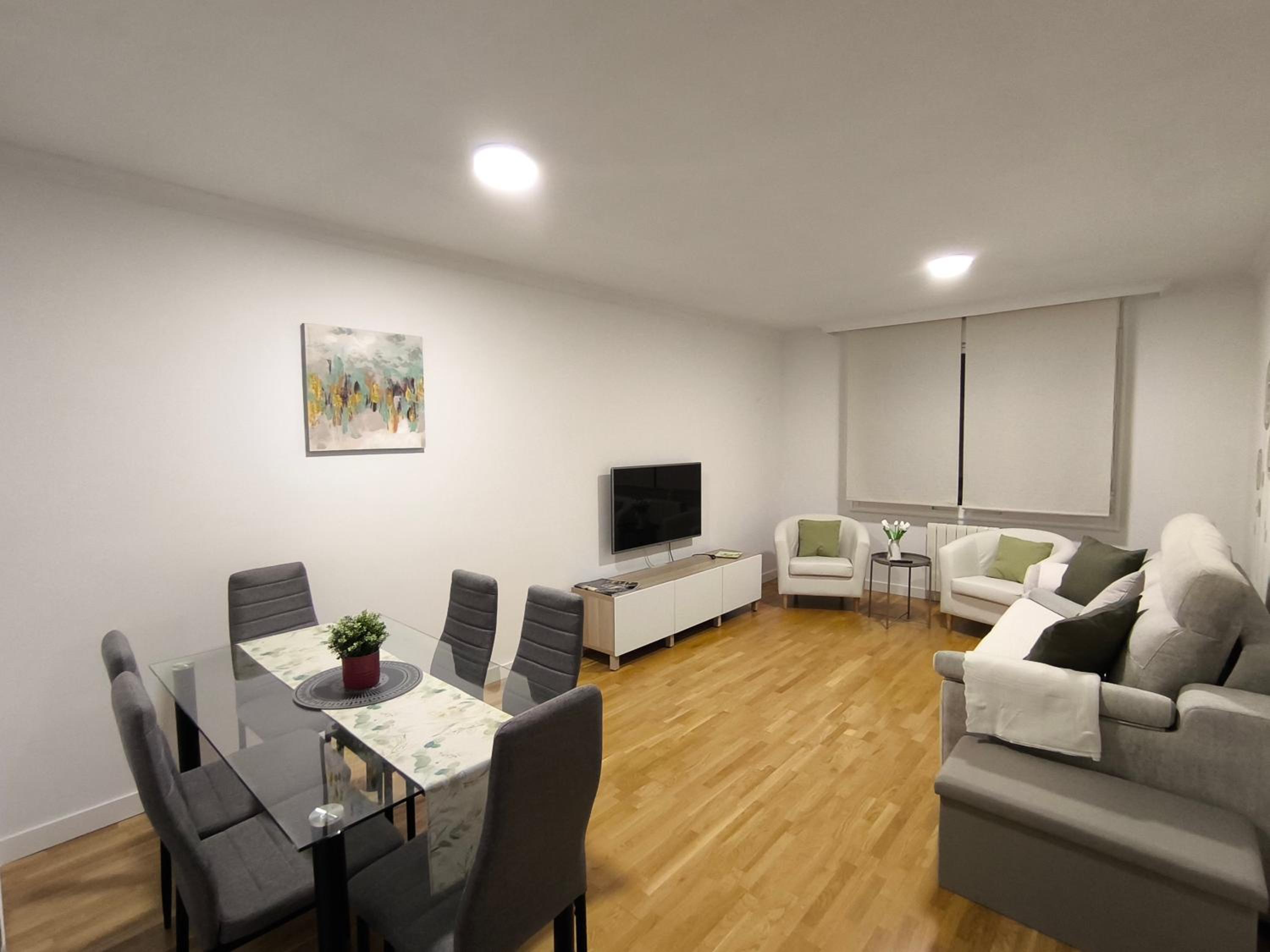 Two-Bedroom Apartment photo 2