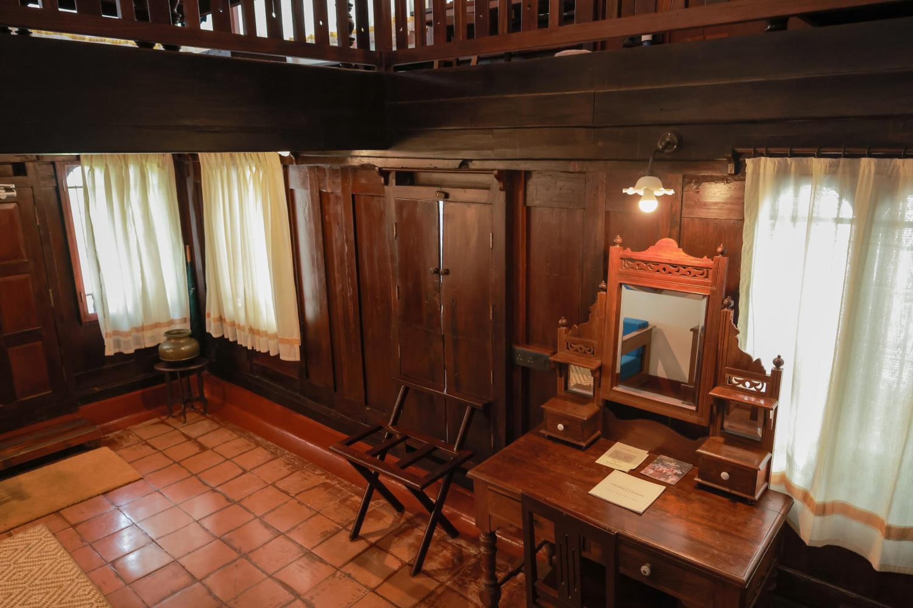 Heritage Mansion - Complimentary one-hour Sunset cruise (subject to weather conditions)
