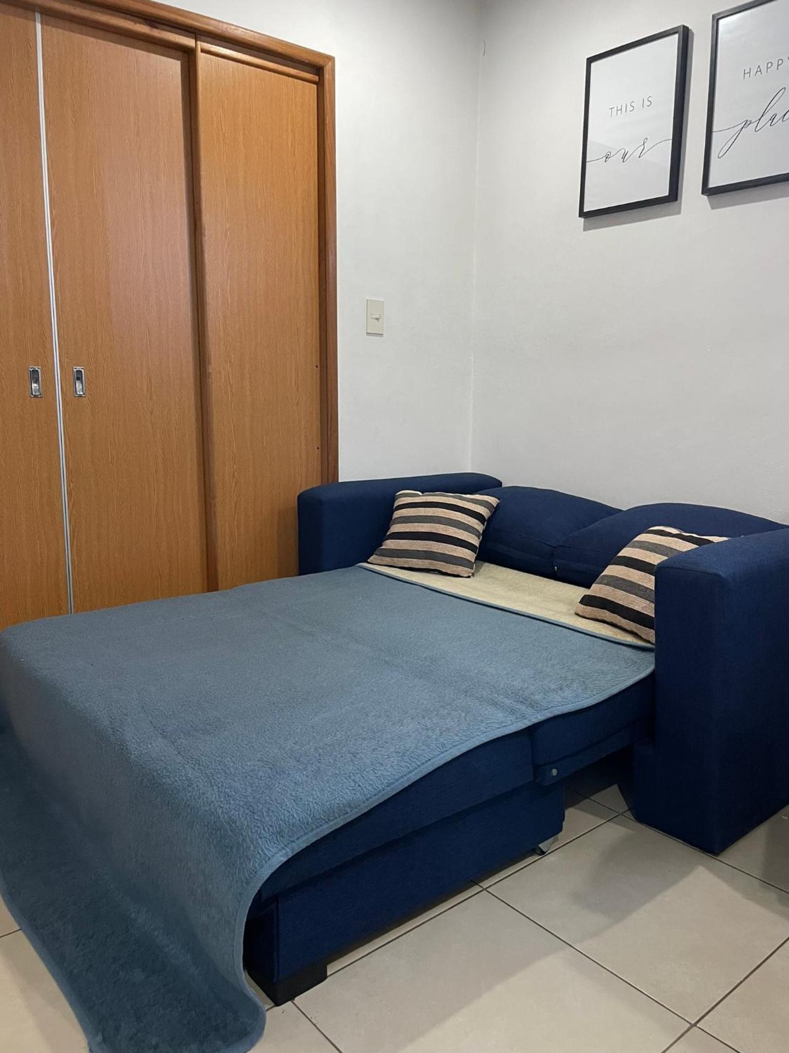 One-Bedroom Apartment photo 2