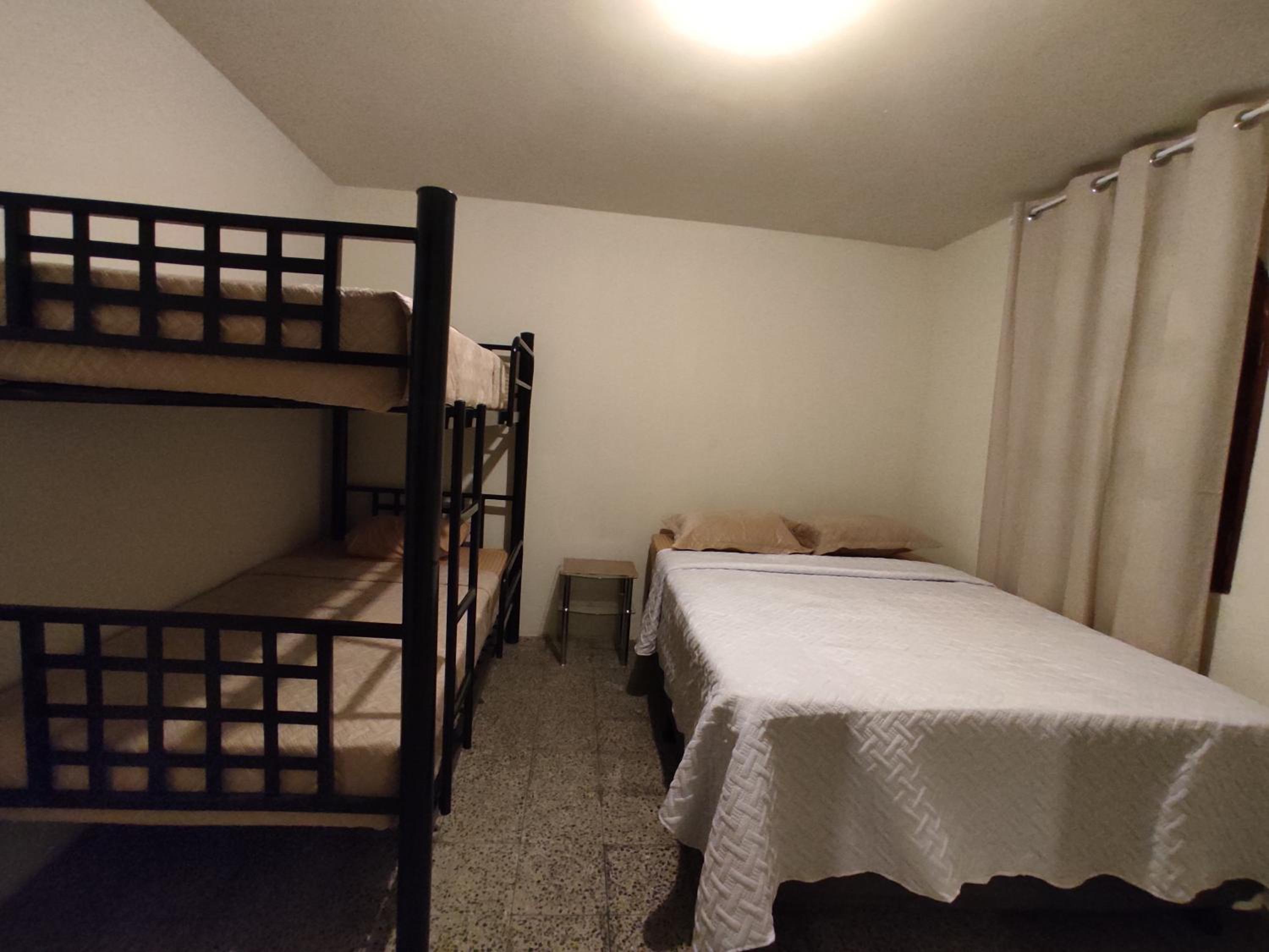 Quadruple Room with Private External Bathroom photo 2