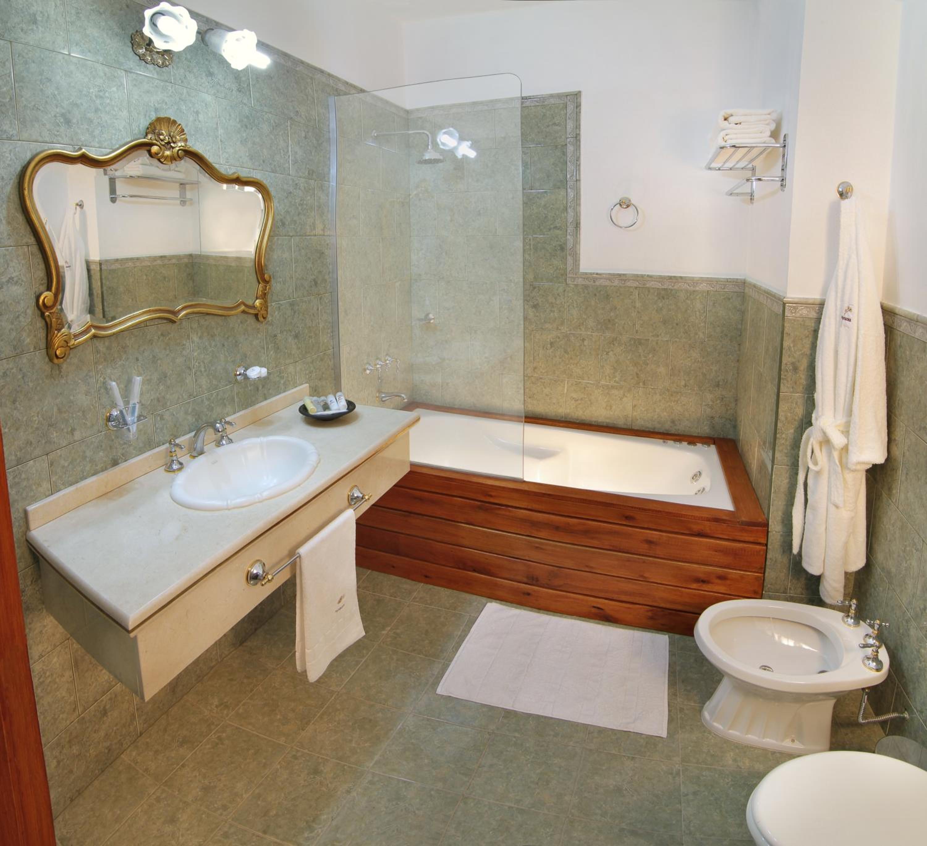 Superior Deluxe Double or Twin Room  photo 2