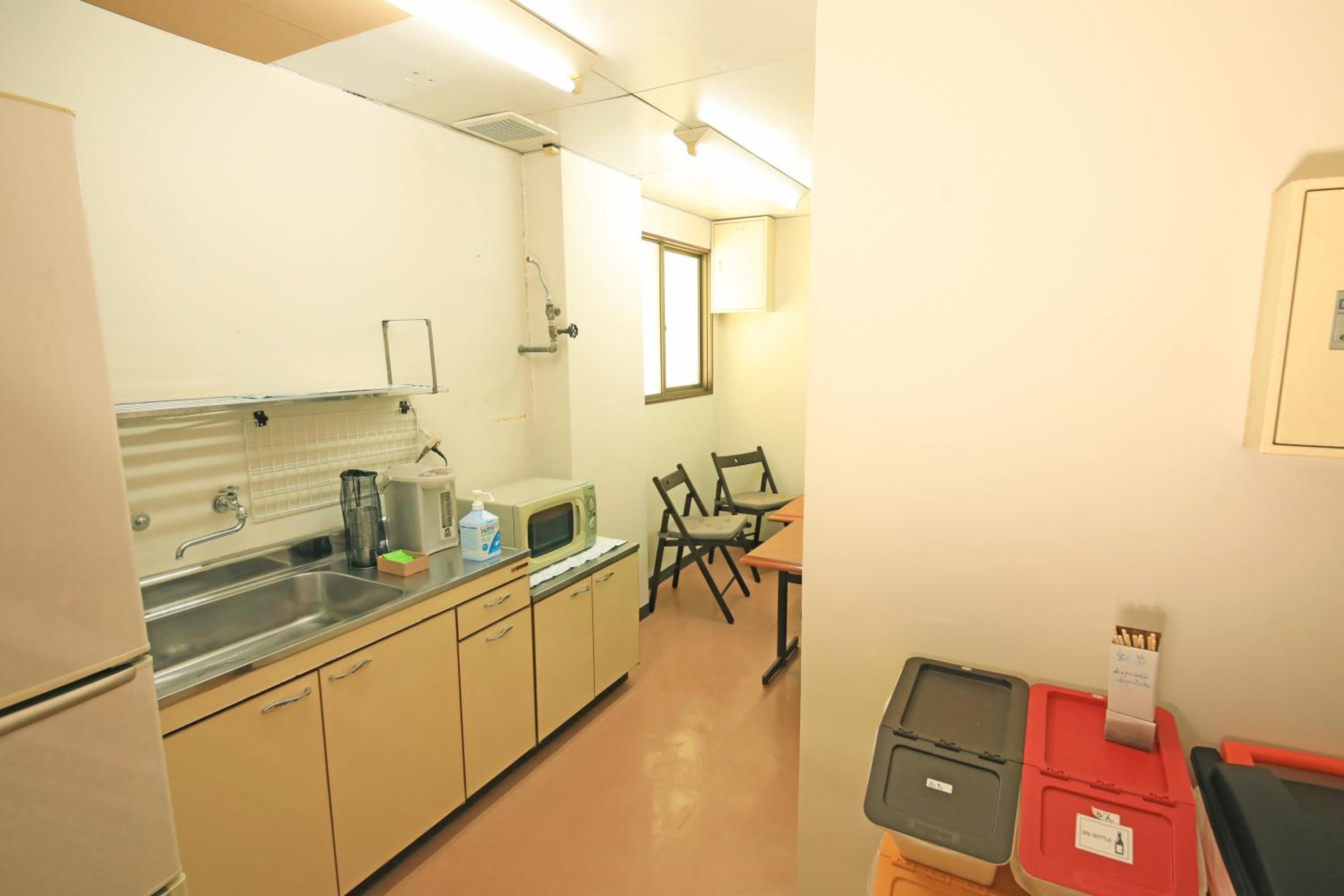 Male Dormitory Room photo 3