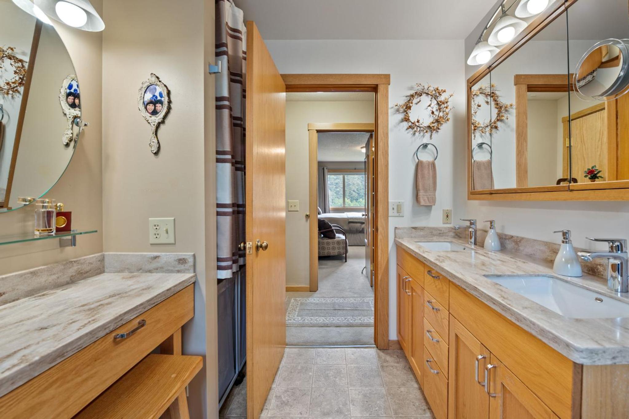 Triple Room with Lake View photo 3