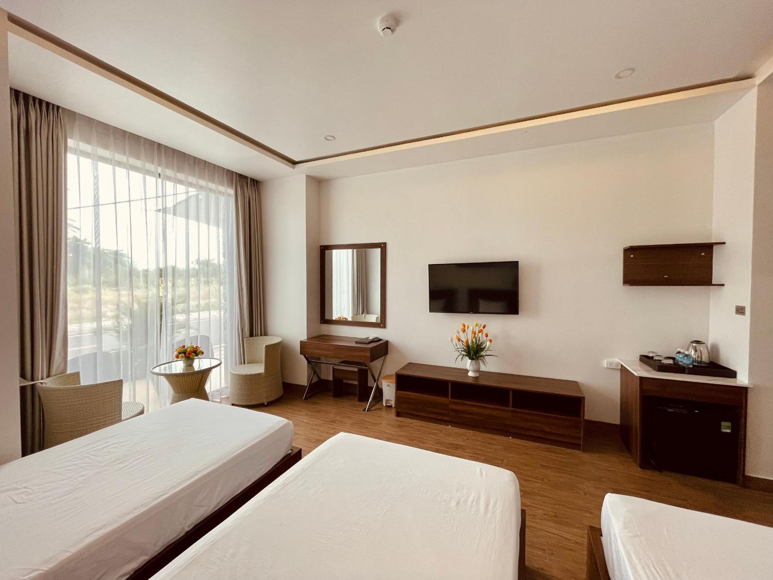 Triple Room