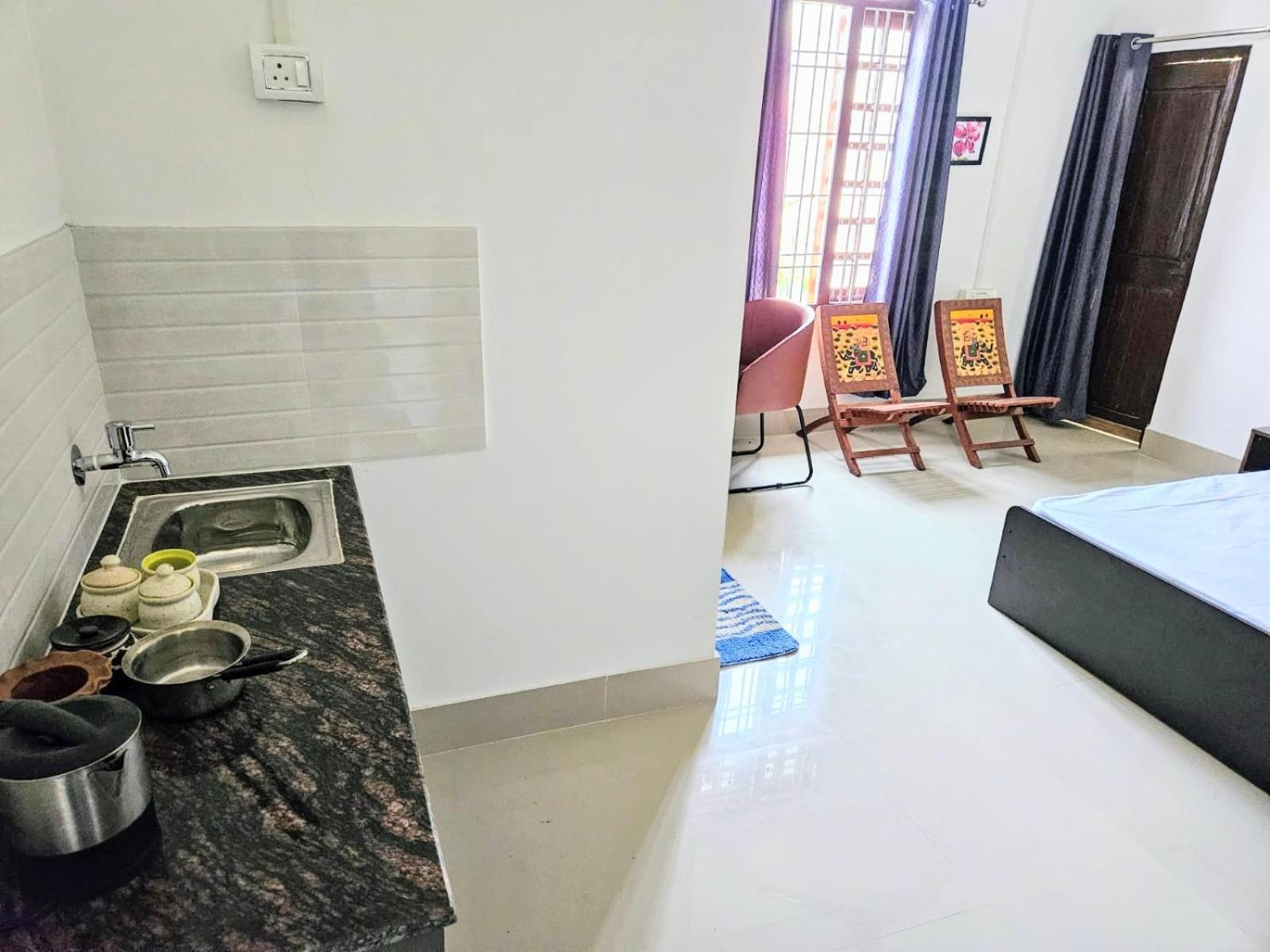 Deluxe Double Room photo 3