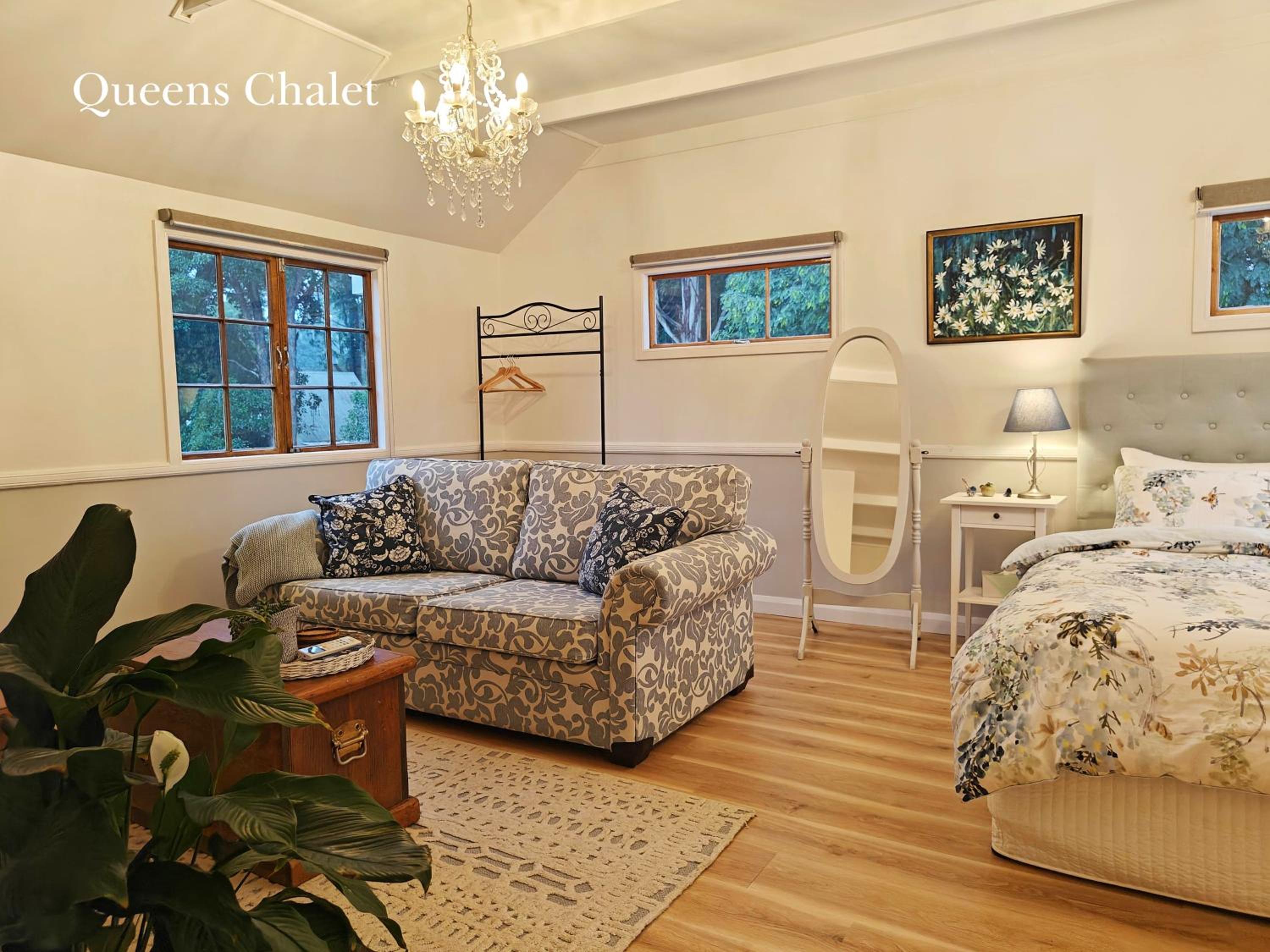 Queens Chalet photo 2