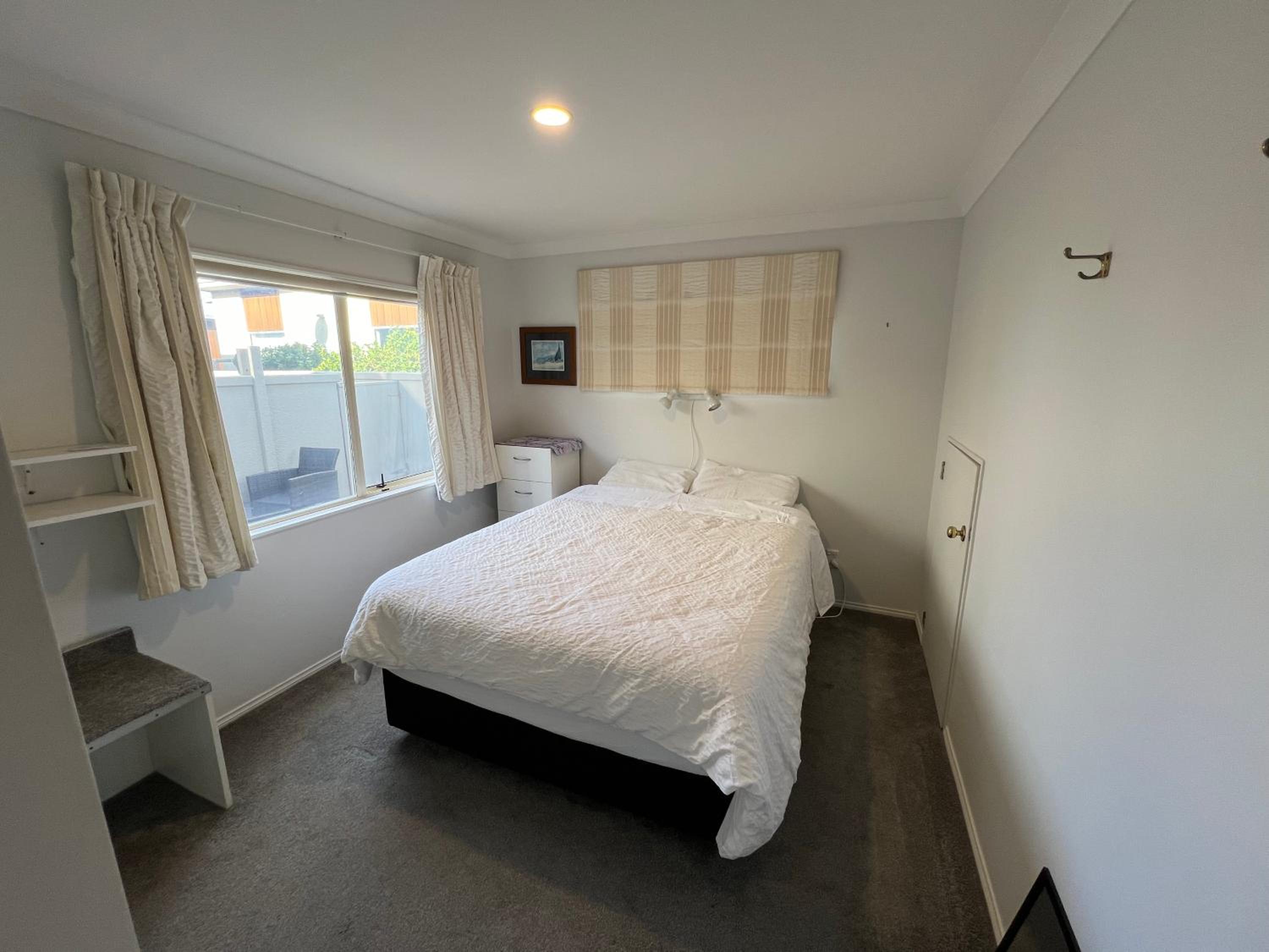 Queen Room with Garden View