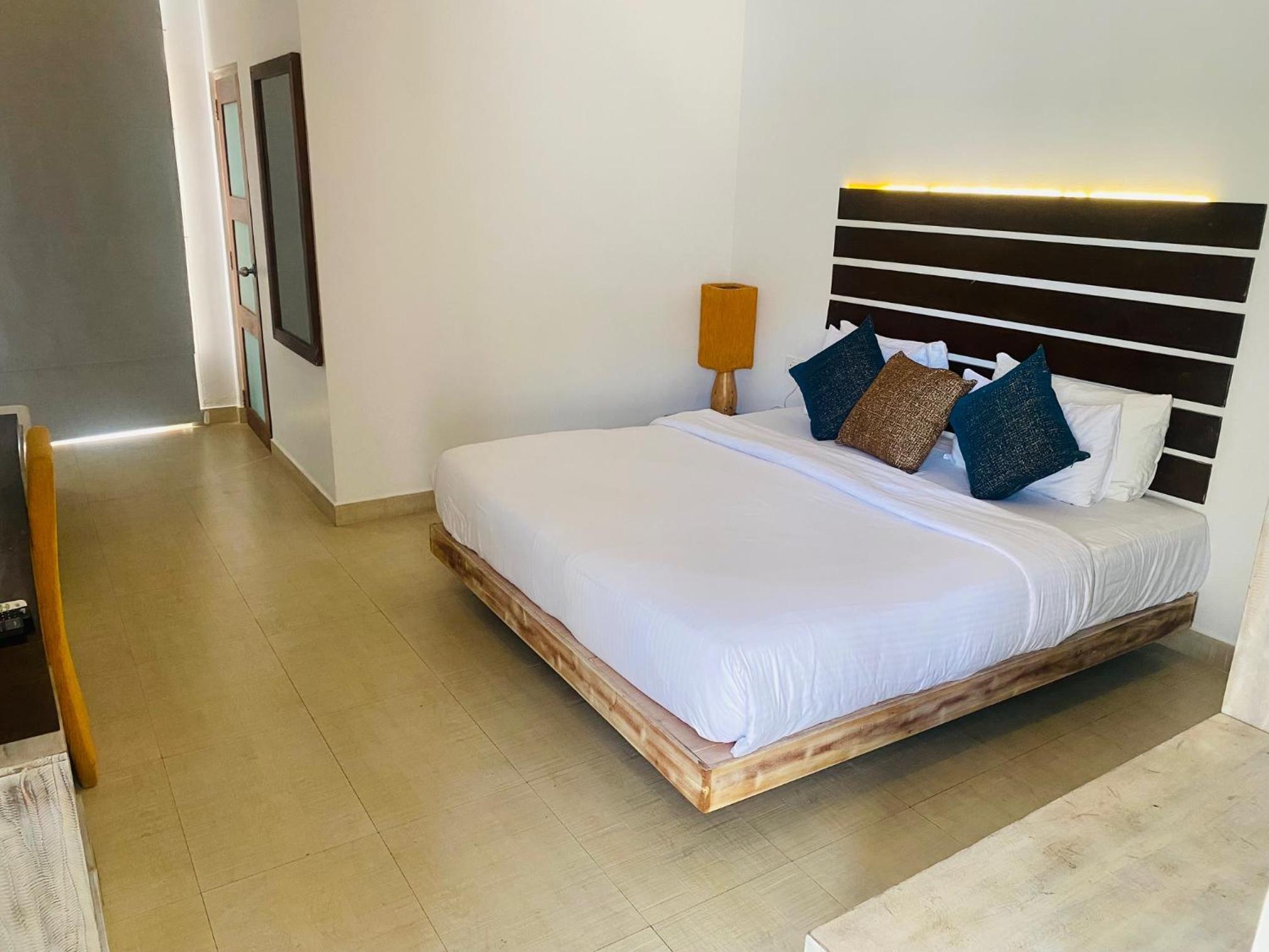 Quarto Duplo de Luxo com Vista para a Piscina (Translado Gratuito para o Aeroporto)