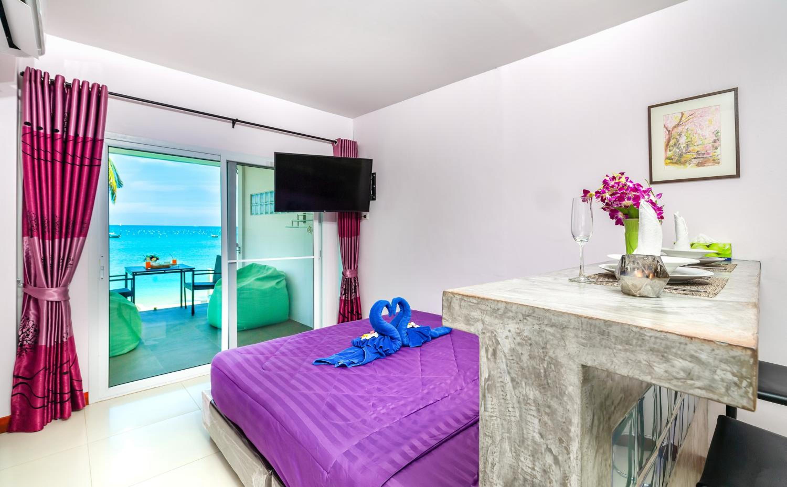 Studio with Sea View