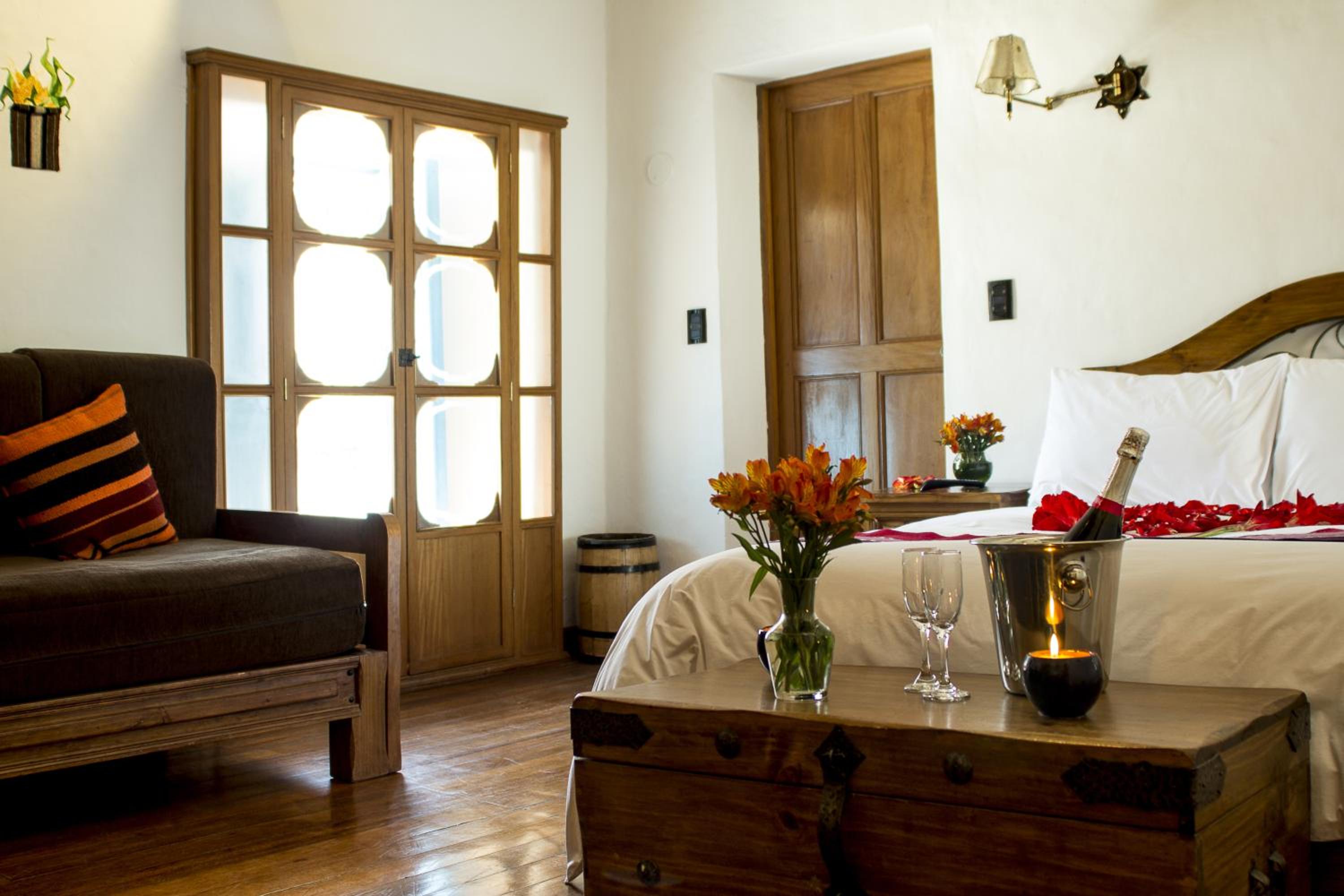 Suite with Spa Bath photo 1