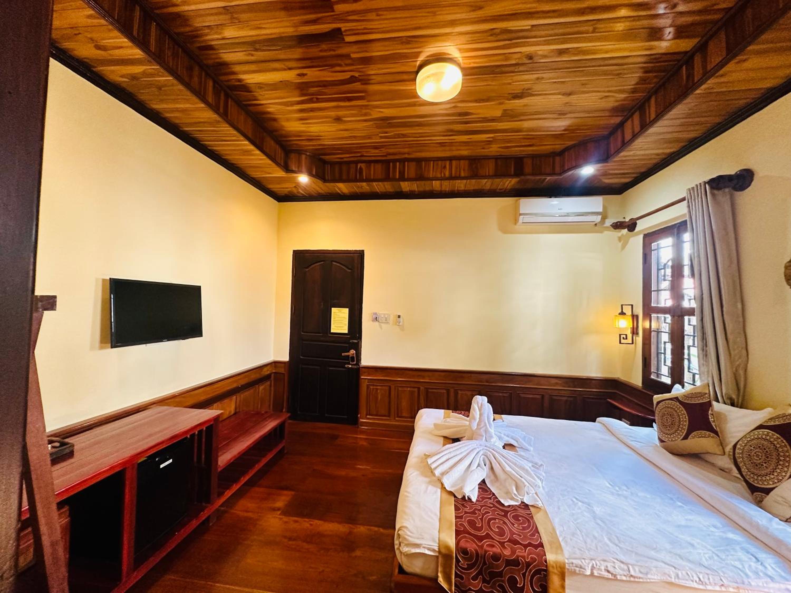 Deluxe Double Room - Photo 22