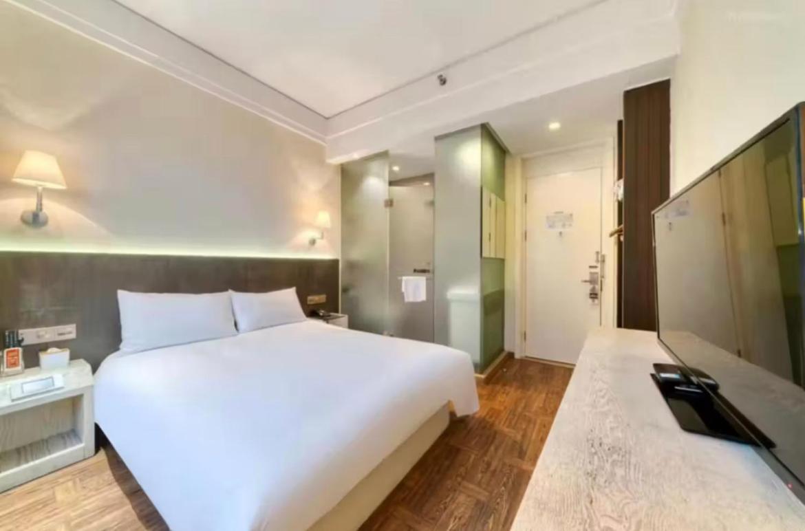 Double Room - Photo 3