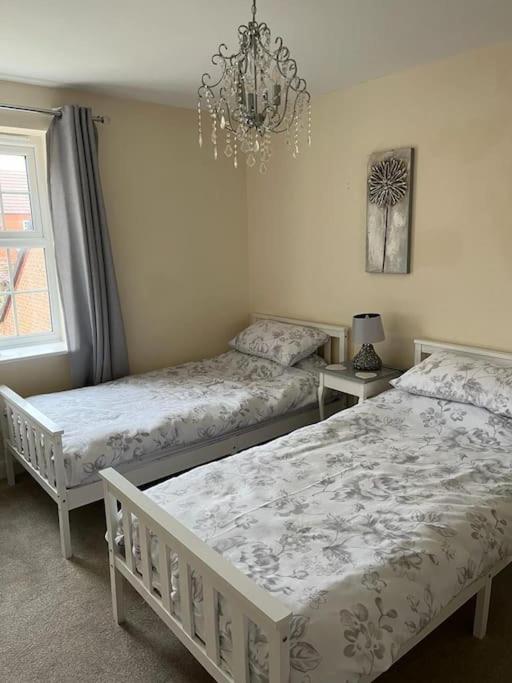 Four-Bedroom House photo 1