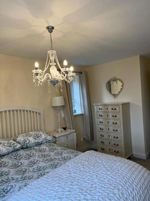 Four-Bedroom House photo 2